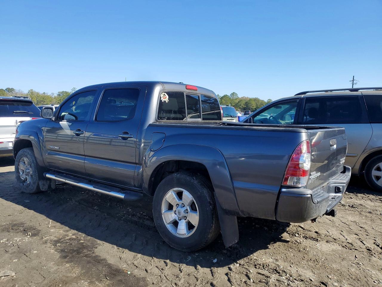 2010 Toyota Tacoma Double Cab Prerunner Charcoal vin: 3TMJU4GN8AM093219