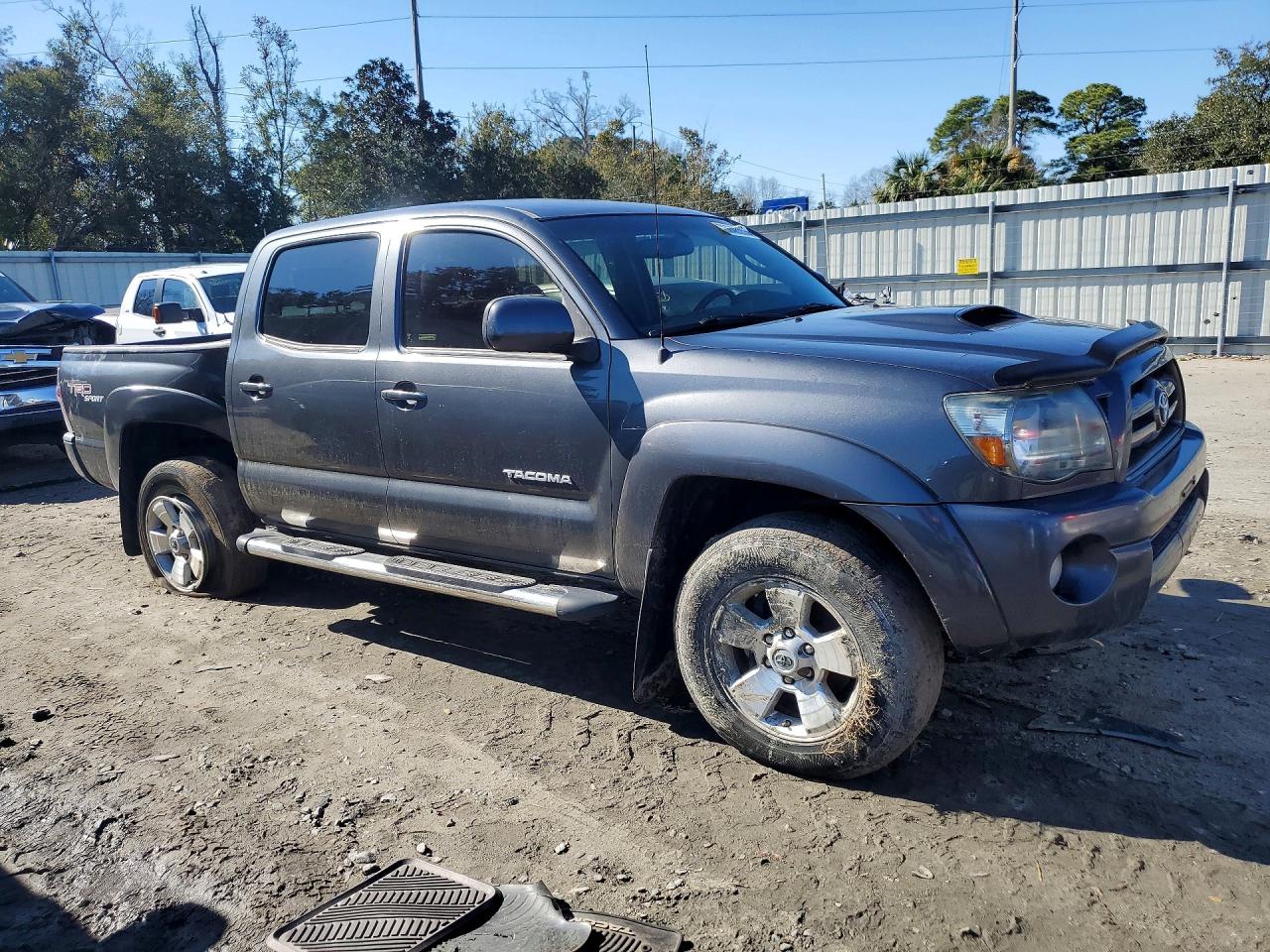 2010 Toyota Tacoma Double Cab Prerunner Charcoal vin: 3TMJU4GN8AM093219