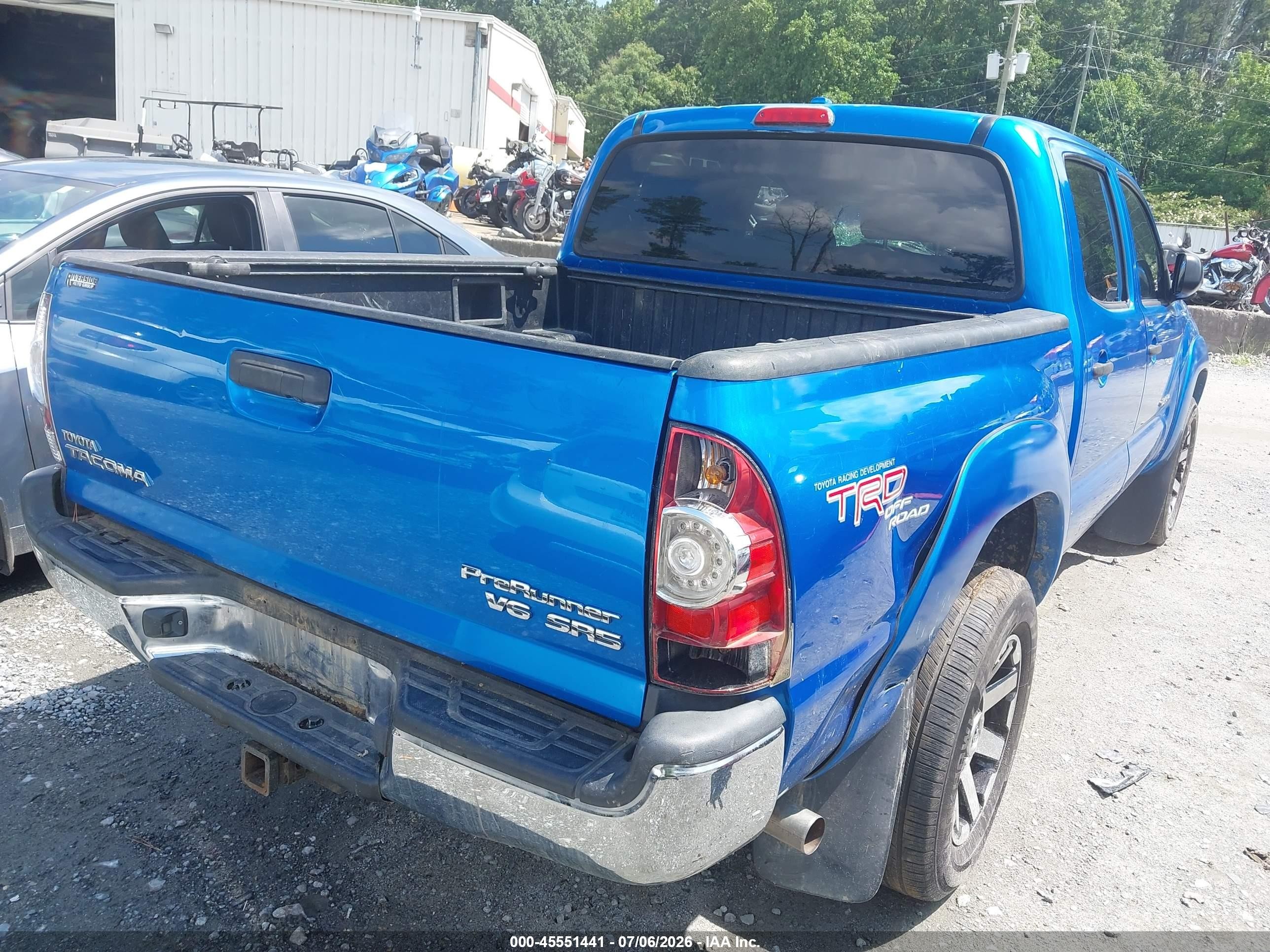 2010 Toyota Tacoma Prerunner V6 Blue vin: 3TMJU4GN8AM094399