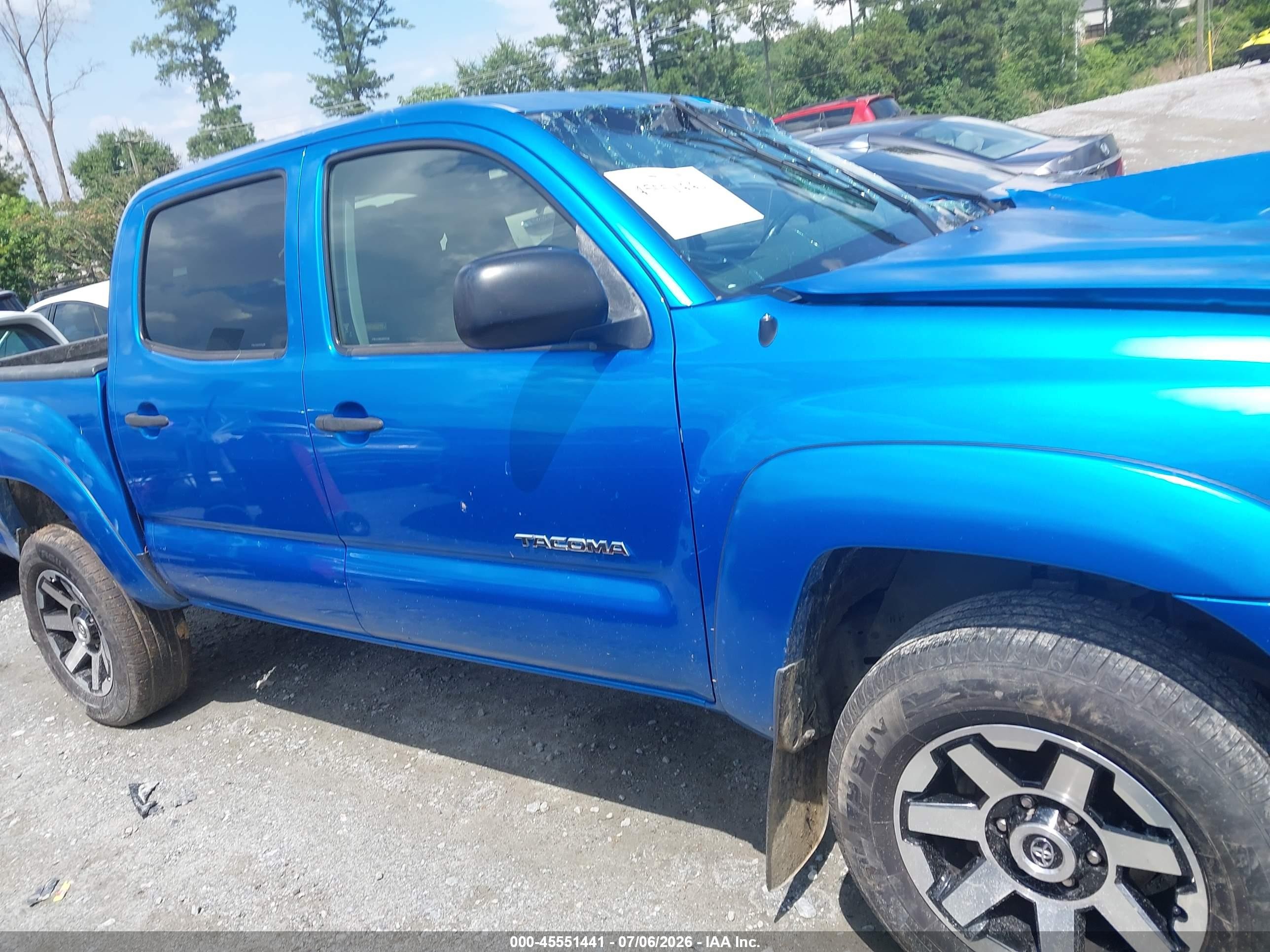 2010 Toyota Tacoma Prerunner V6 Blue vin: 3TMJU4GN8AM094399