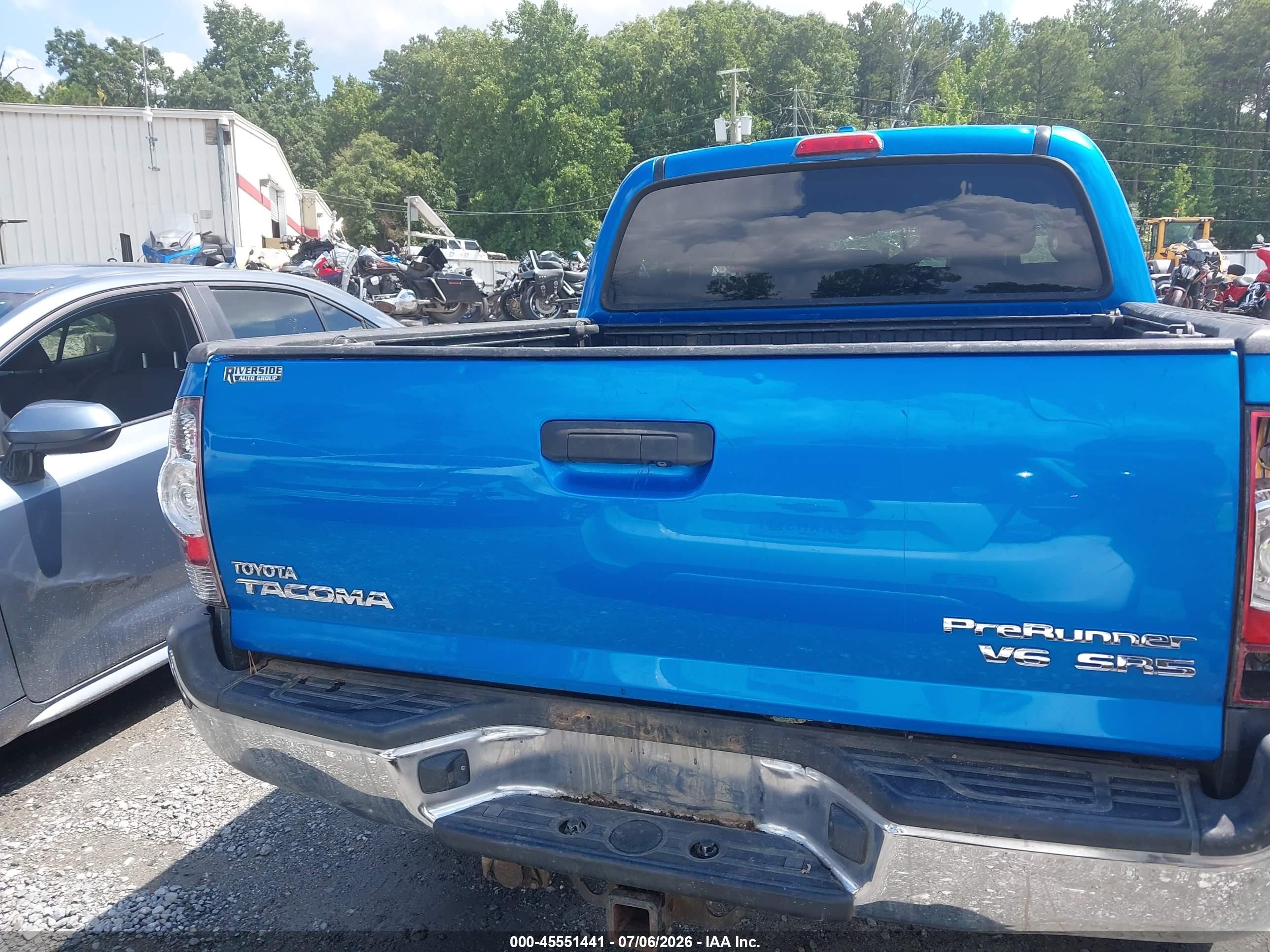 2010 Toyota Tacoma Prerunner V6 Blue vin: 3TMJU4GN8AM094399