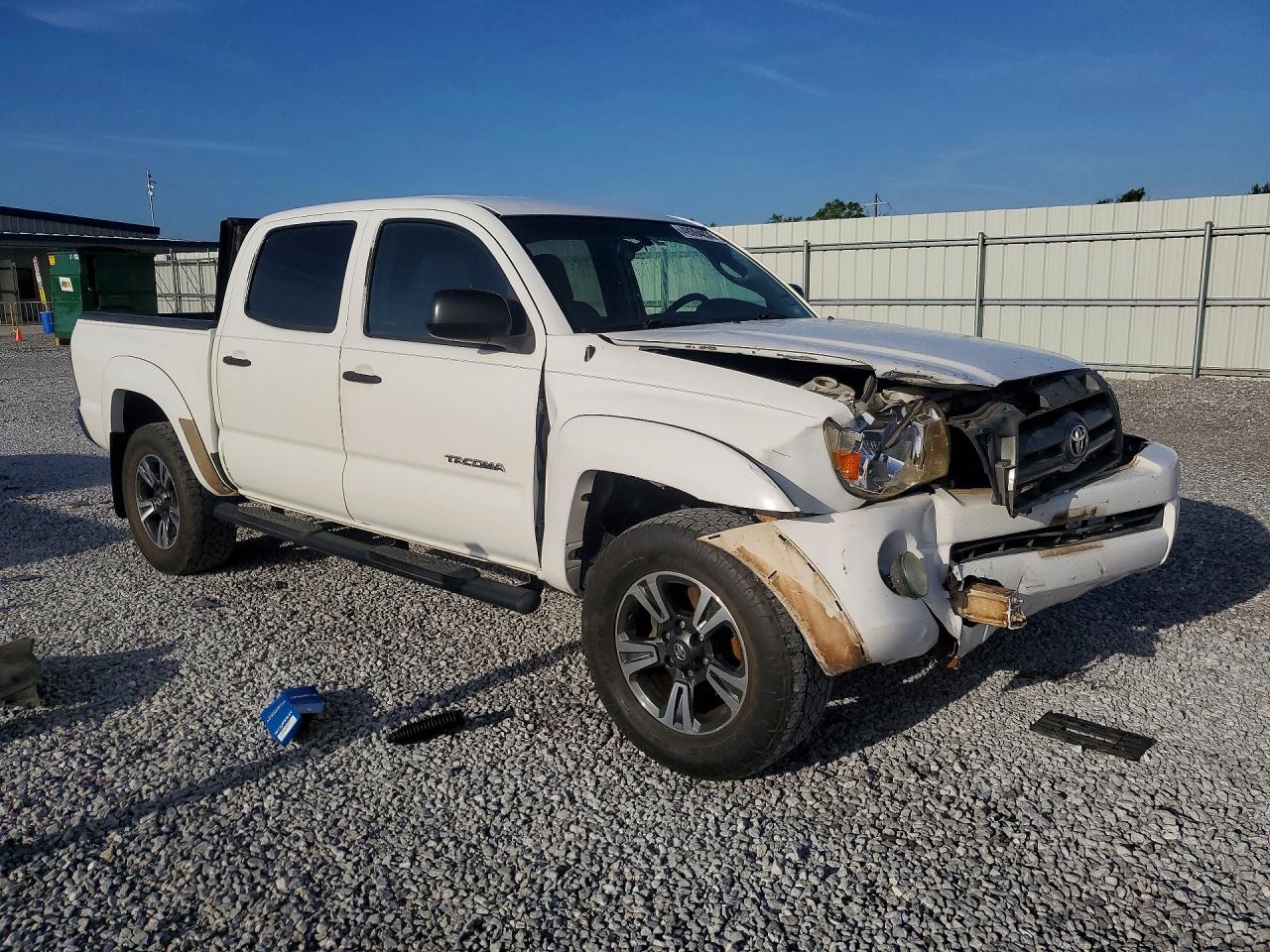 2010 Toyota Tacoma Prerunner V6 White vin: 3TMJU4GN8AM102632