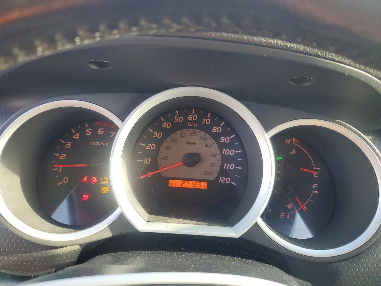 2010 Toyota Tacoma Prerunner V6 White vin: 3TMJU4GN8AM102632