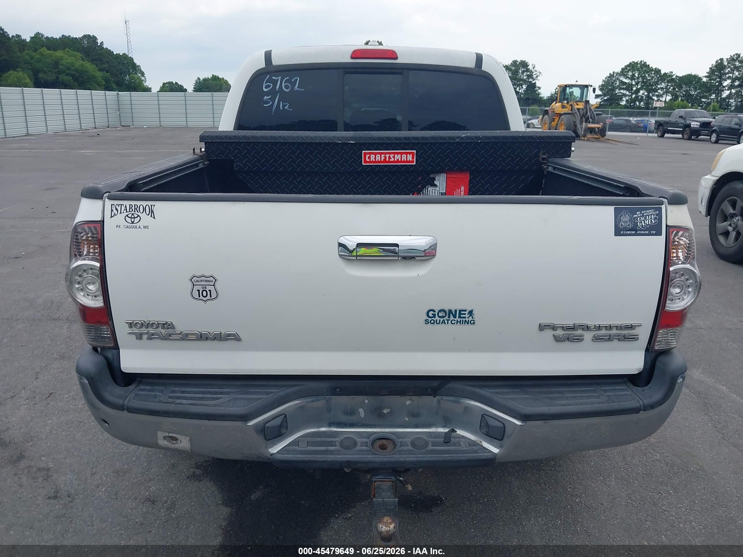 2010 Toyota Tacoma Prerunner V6 White vin: 3TMJU4GN8AM106762