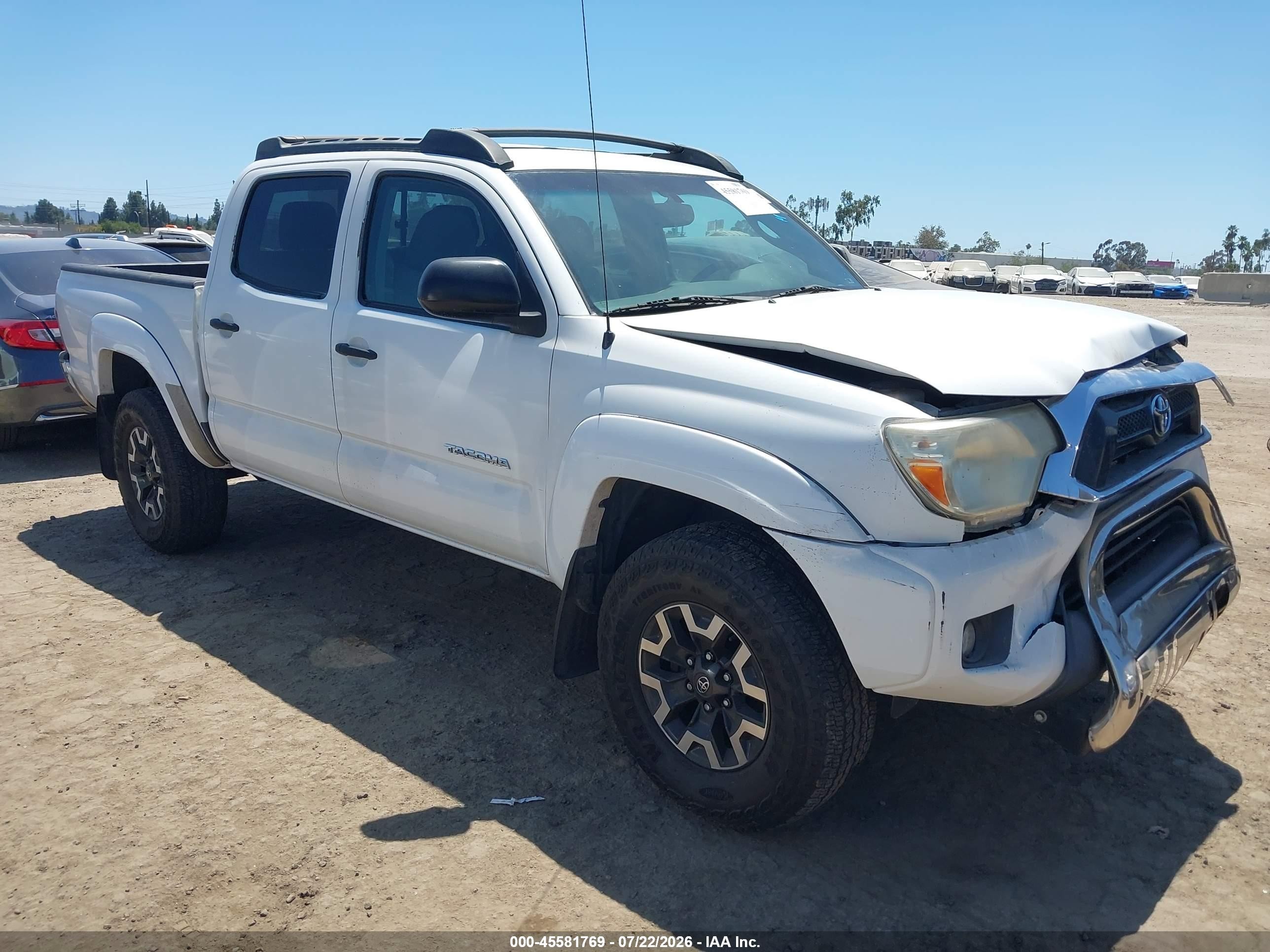 2012 Toyota Tacoma Prerunner V6 White vin: 3TMJU4GN8CM130417
