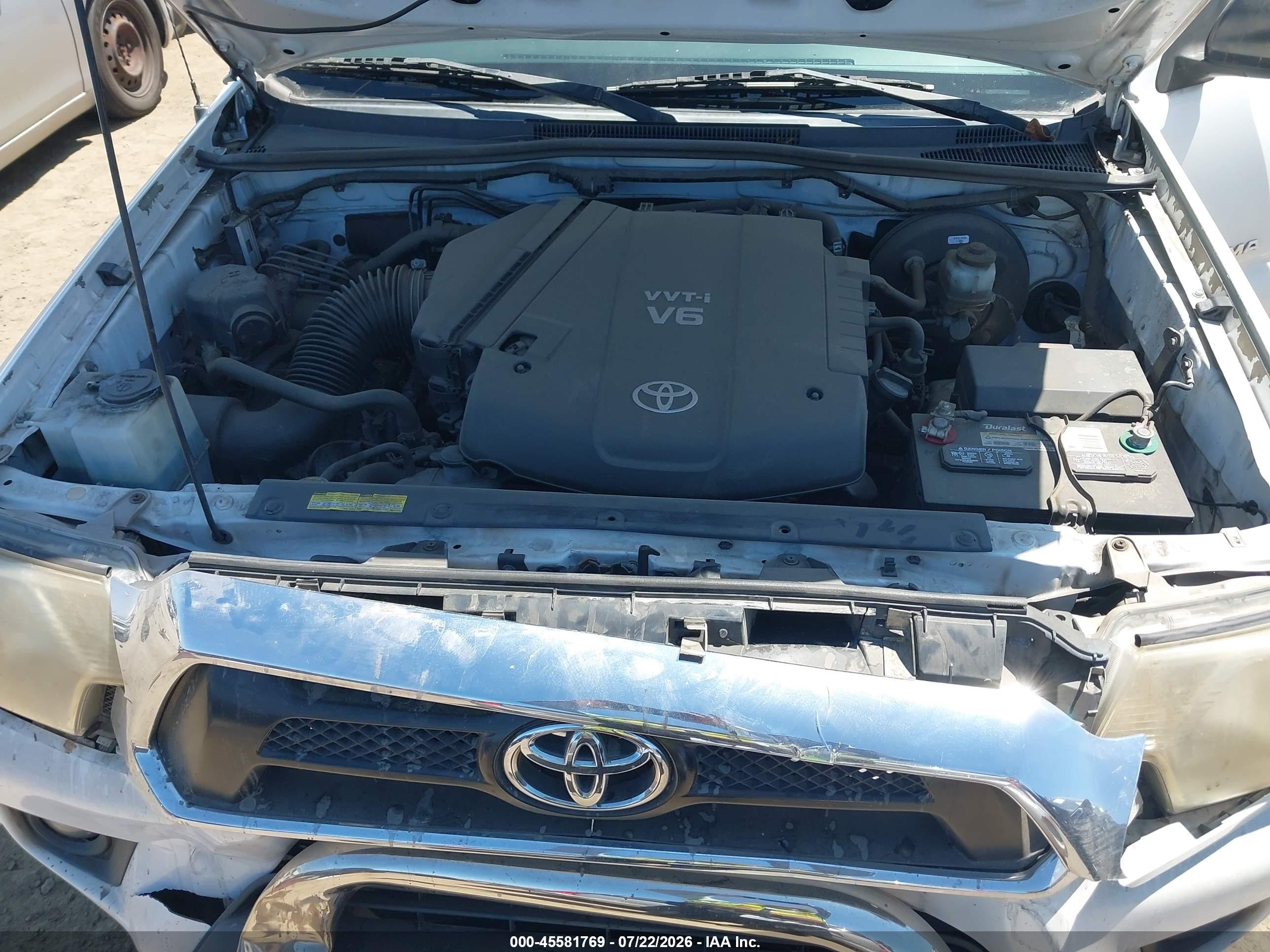 2012 Toyota Tacoma Prerunner V6 White vin: 3TMJU4GN8CM130417