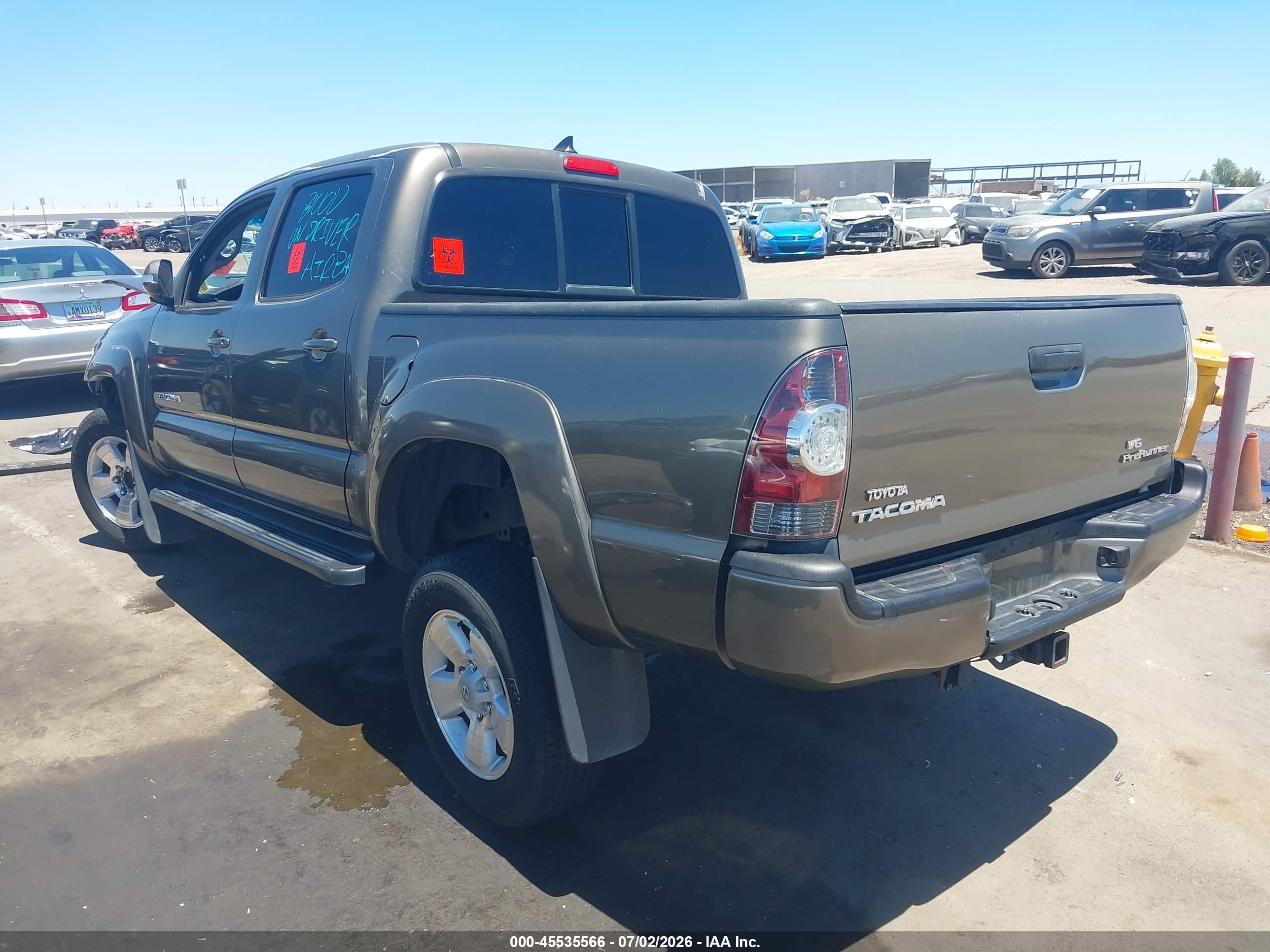 2012 Toyota Tacoma Prerunner V6 Gray vin: 3TMJU4GN8CM132572