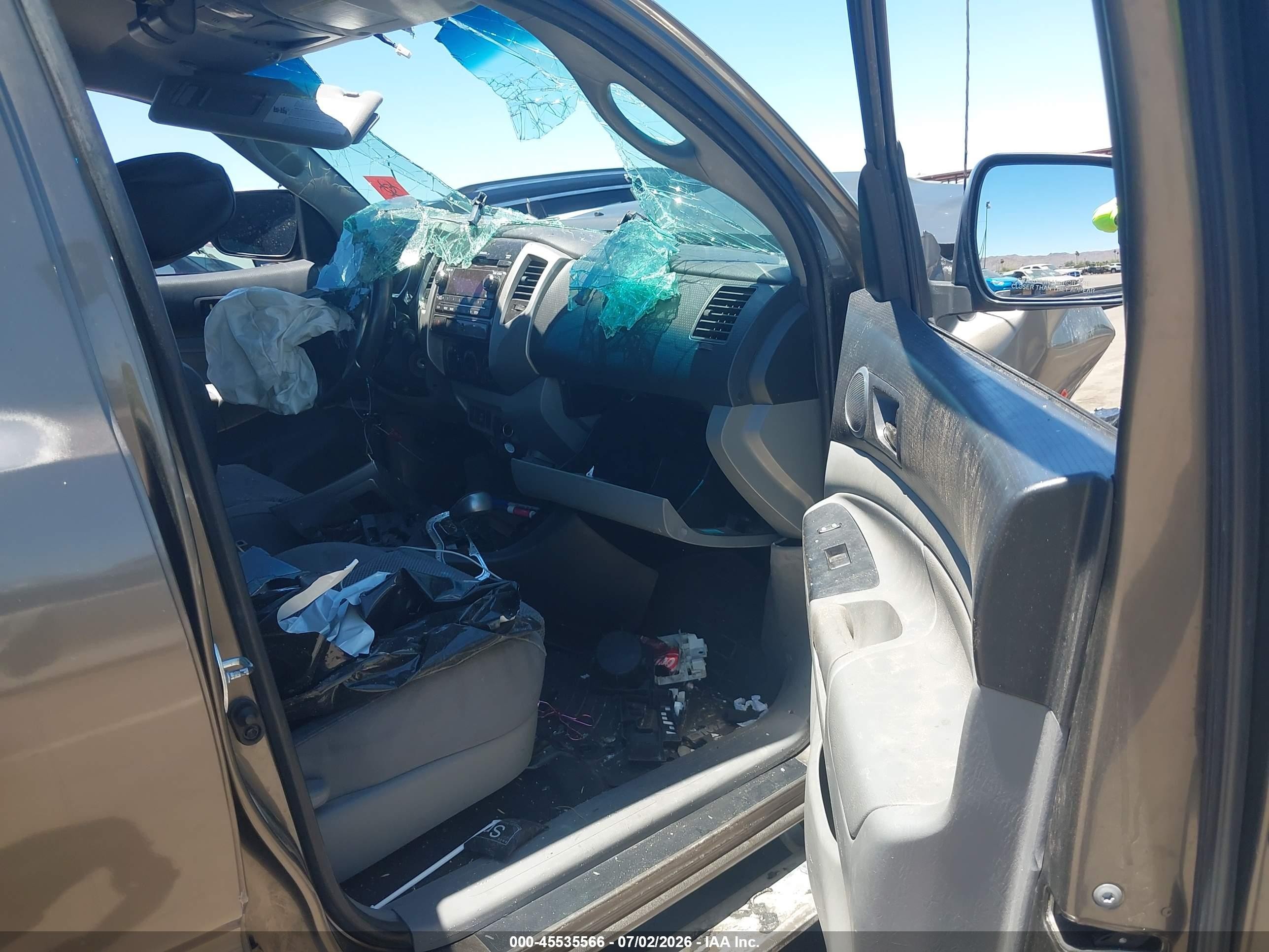 2012 Toyota Tacoma Prerunner V6 Gray vin: 3TMJU4GN8CM132572