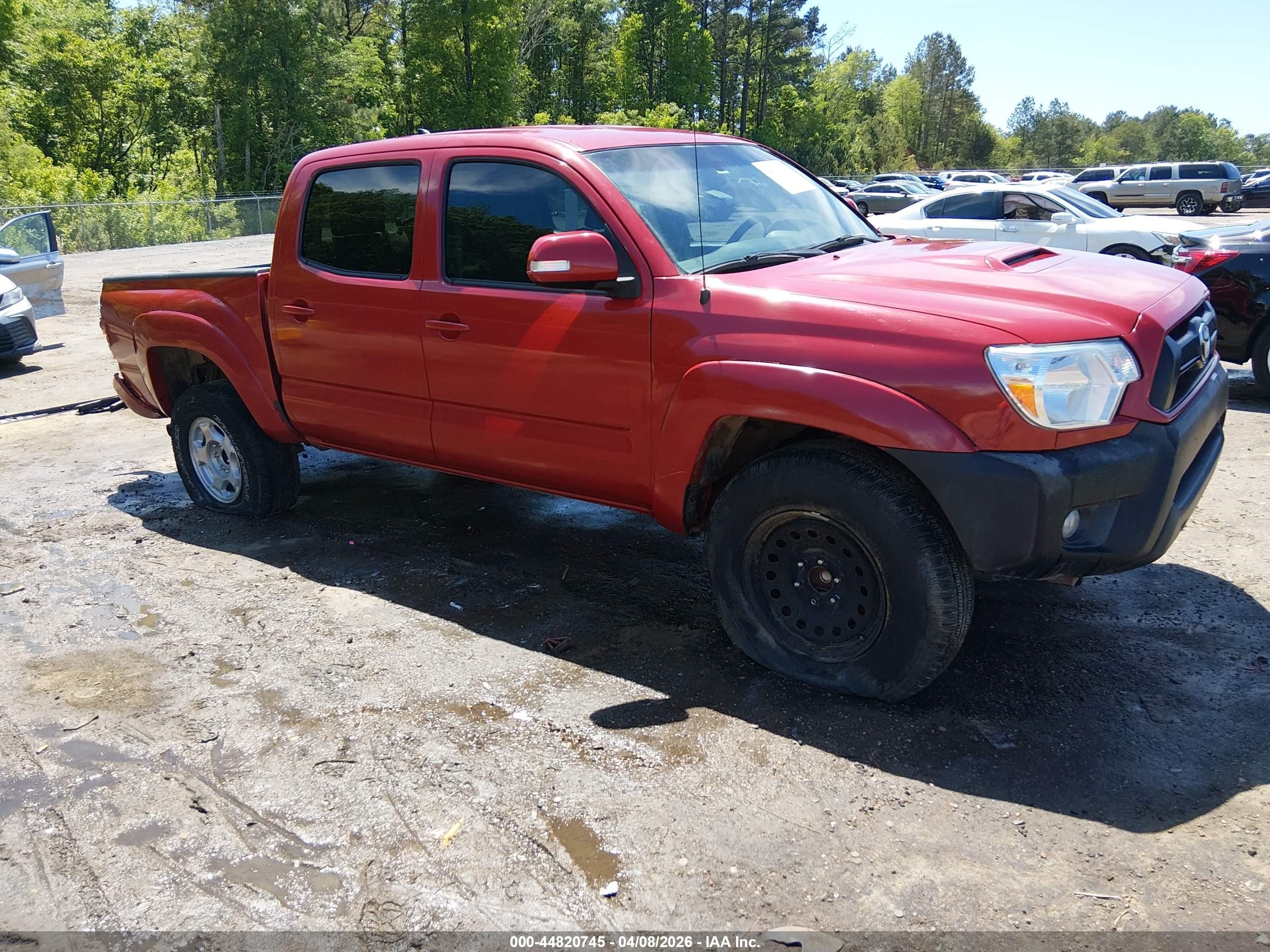 2012 Toyota Tacoma Prerunner V6 Red vin: 3TMJU4GN8CM136623