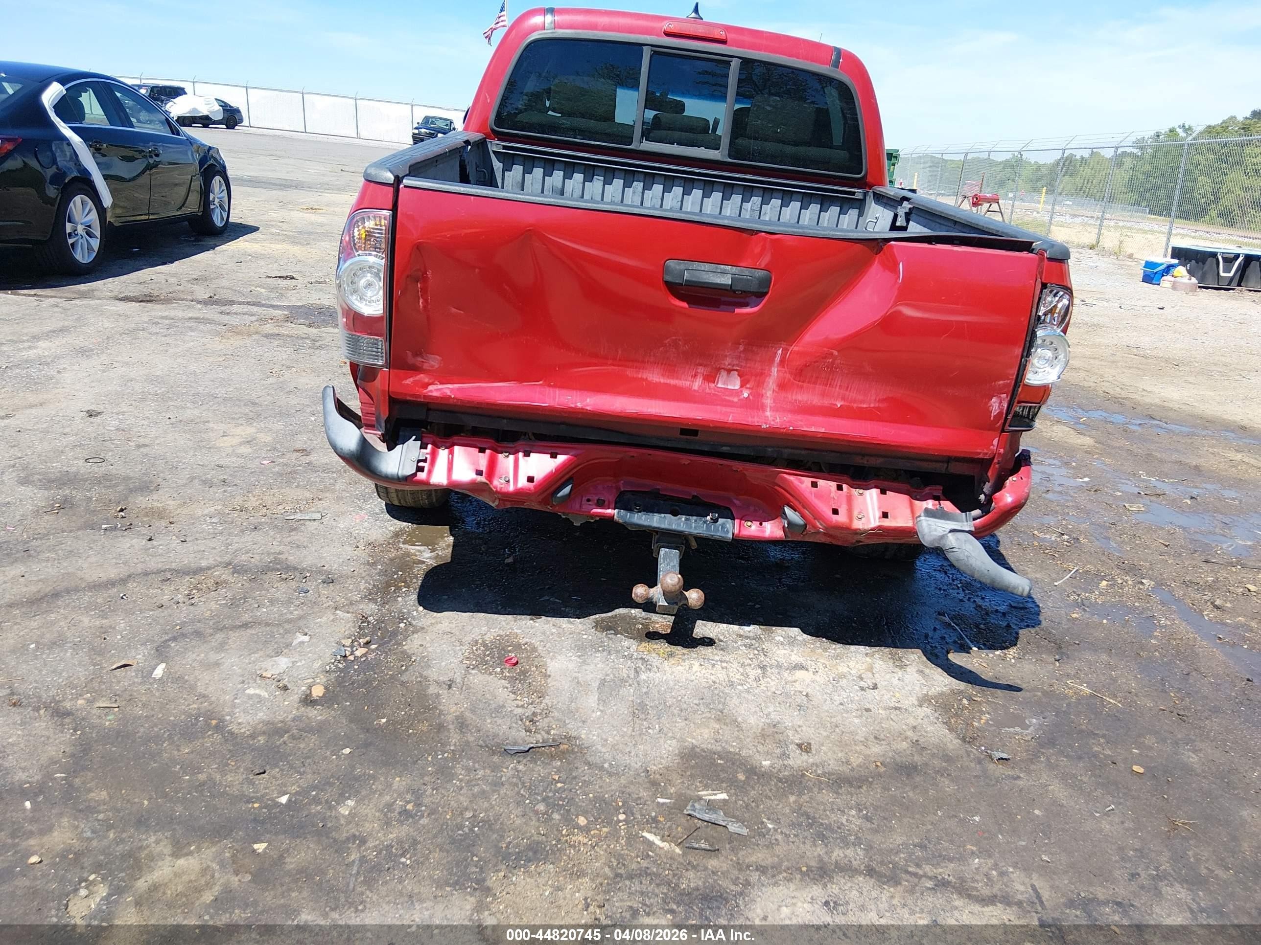 2012 Toyota Tacoma Prerunner V6 Red vin: 3TMJU4GN8CM136623