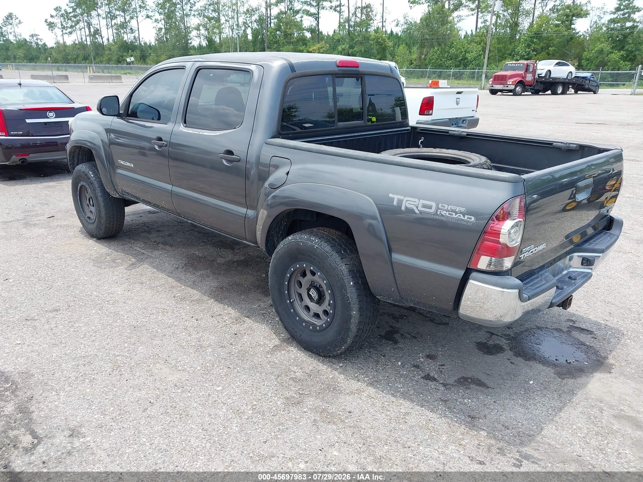 2013 Toyota Tacoma Prerunner V6 Gray vin: 3TMJU4GN8DM149812