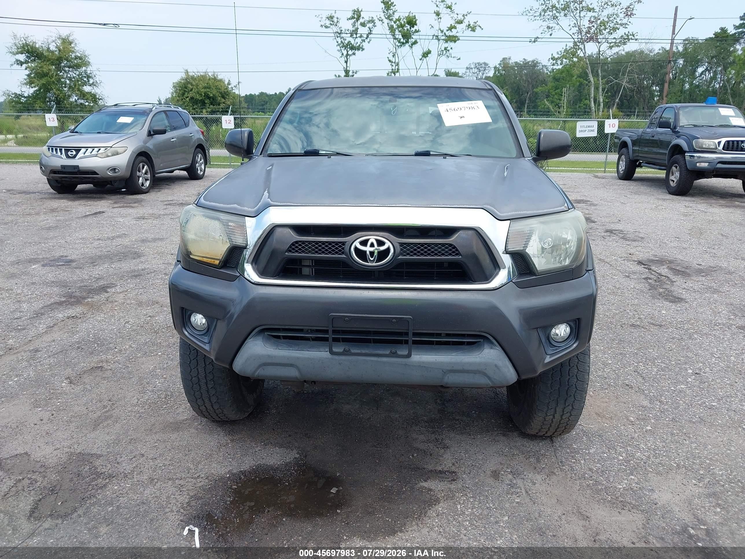 2013 Toyota Tacoma Prerunner V6 Gray vin: 3TMJU4GN8DM149812