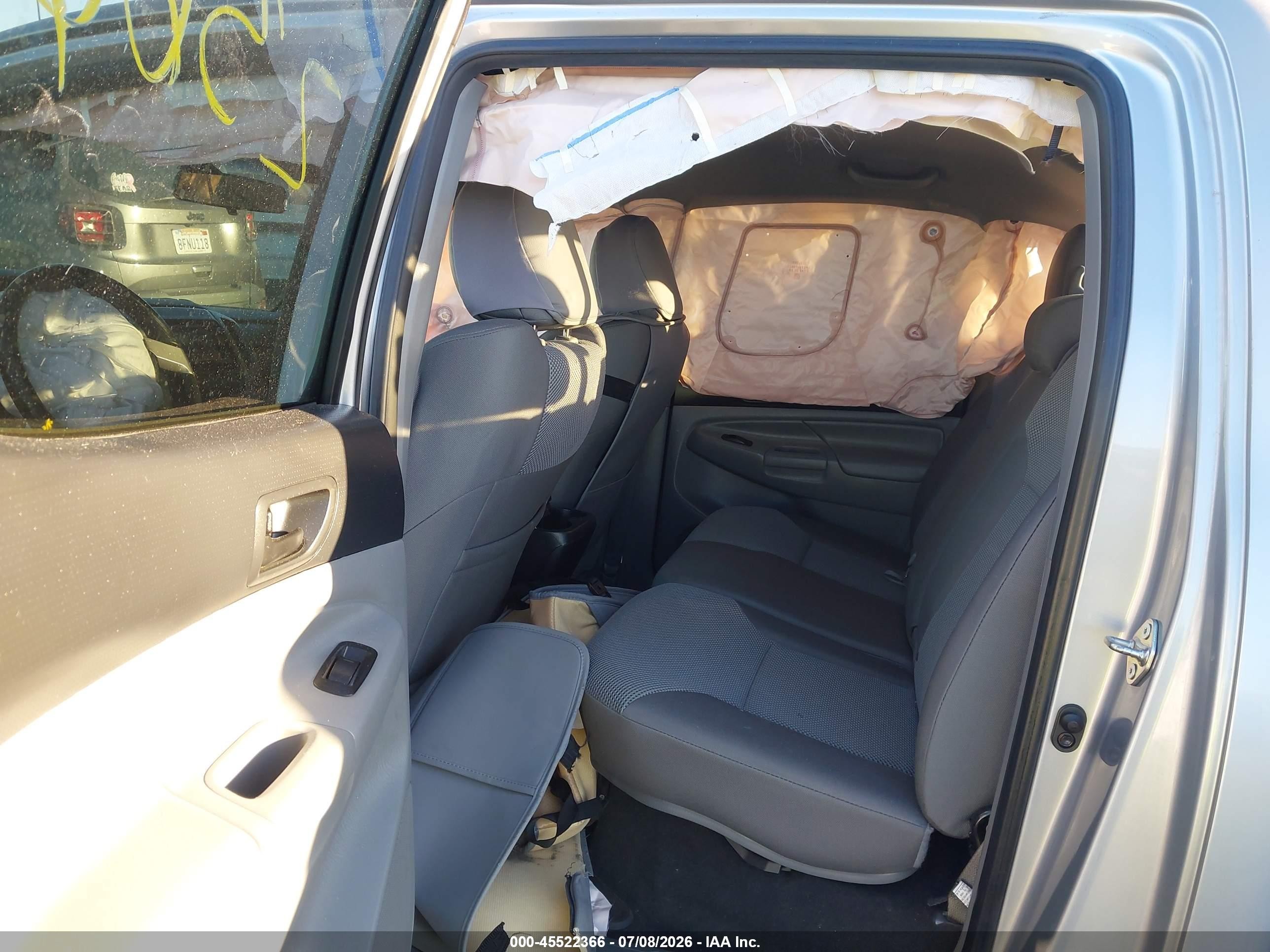 2015 Toyota Tacoma Prerunner V6 Silver vin: 3TMJU4GN8FM177130