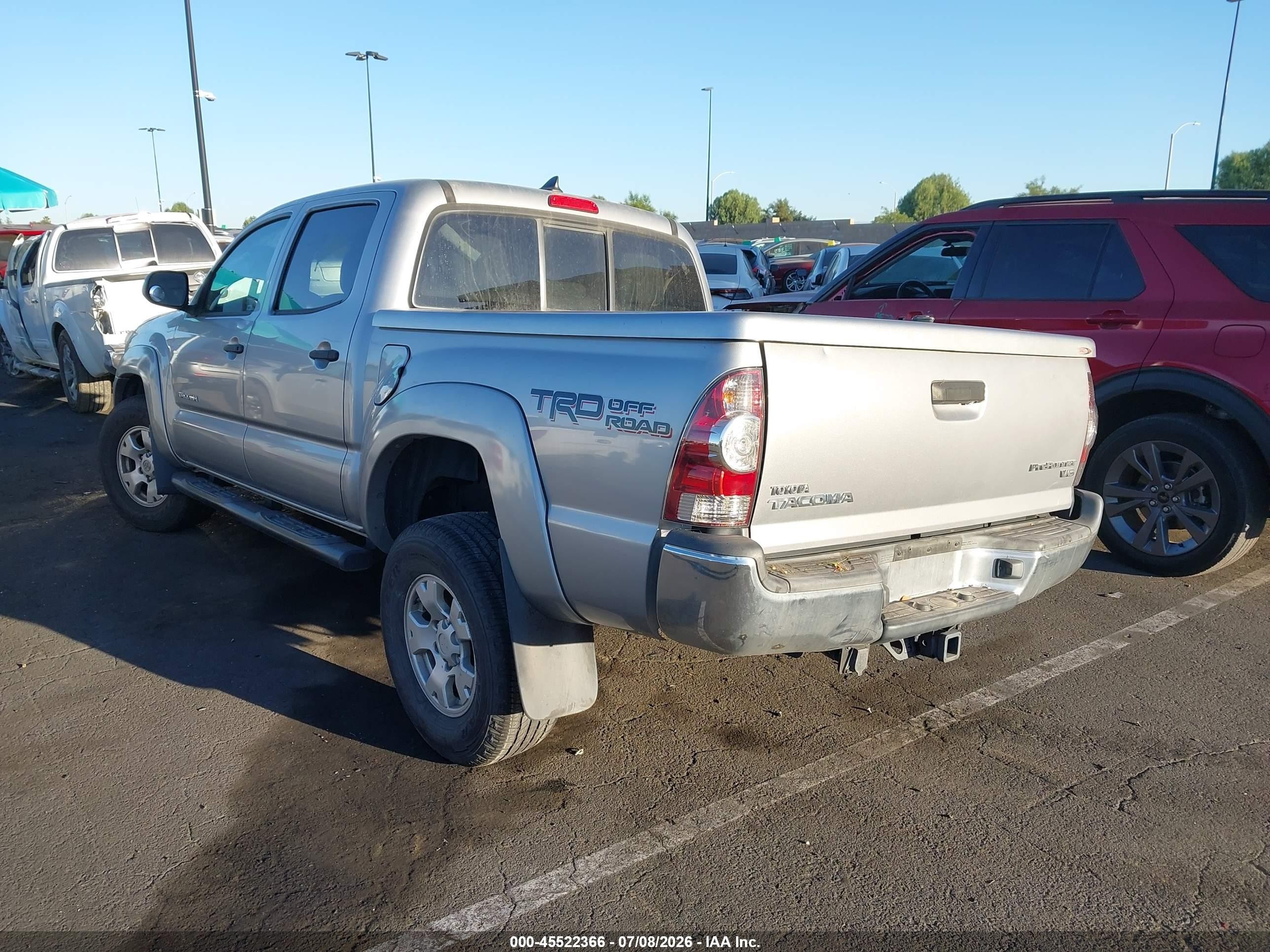2015 Toyota Tacoma Prerunner V6 Silver vin: 3TMJU4GN8FM177130