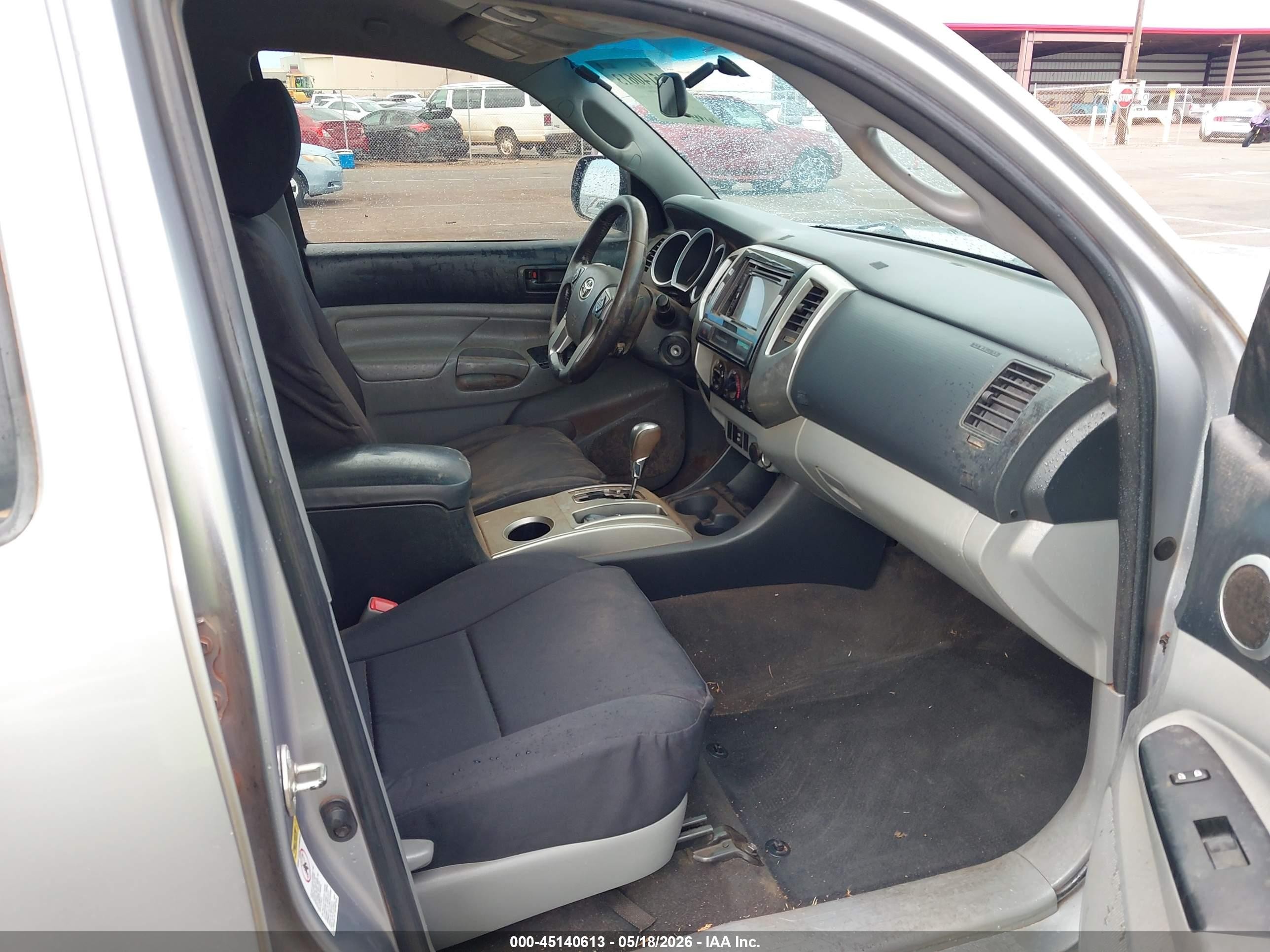 2015 Toyota Tacoma Prerunner V6 Gray vin: 3TMJU4GN8FM186989