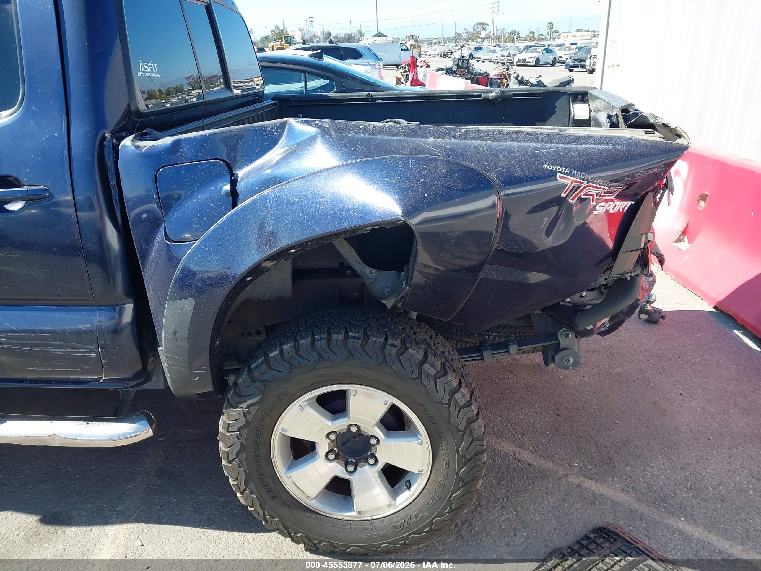 2013 Toyota Tacoma Prerunner V6 Blue vin: 3TMJU4GN9DM142349