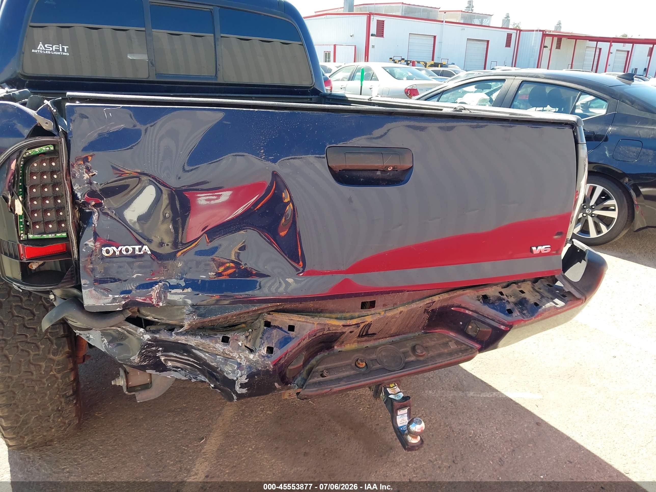 2013 Toyota Tacoma Prerunner V6 Blue vin: 3TMJU4GN9DM142349