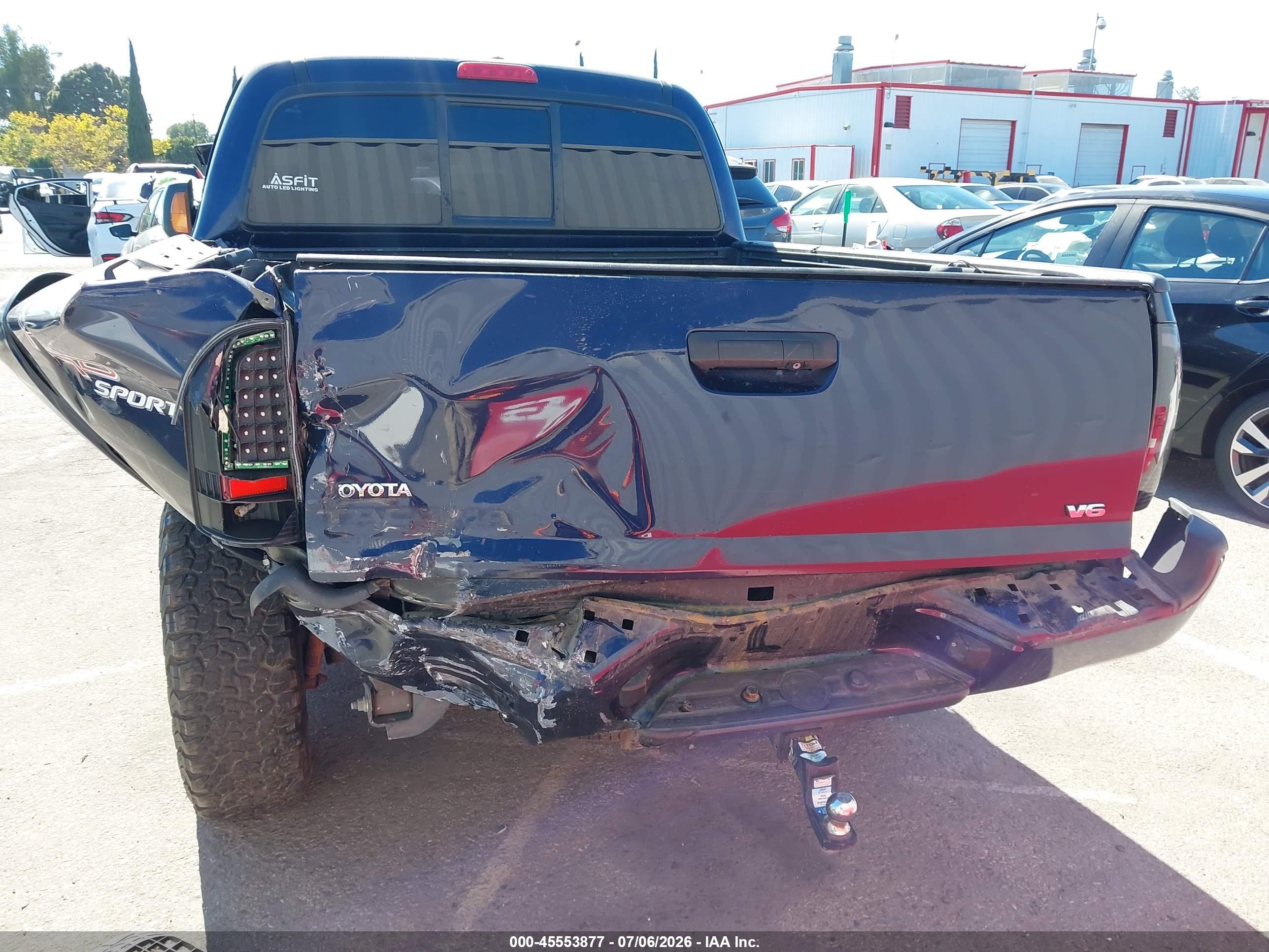 2013 Toyota Tacoma Prerunner V6 Blue vin: 3TMJU4GN9DM142349