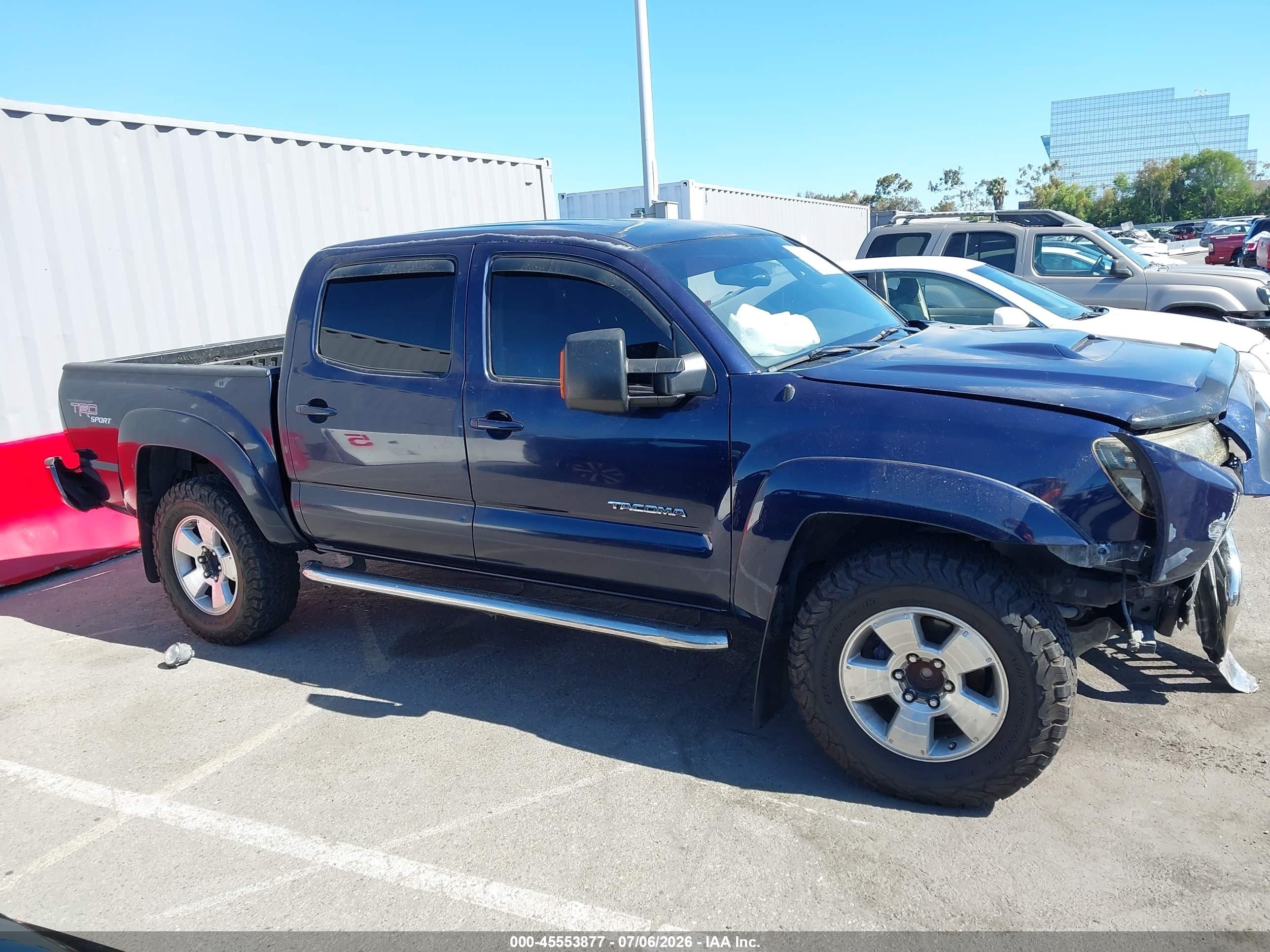 2013 Toyota Tacoma Prerunner V6 Blue vin: 3TMJU4GN9DM142349