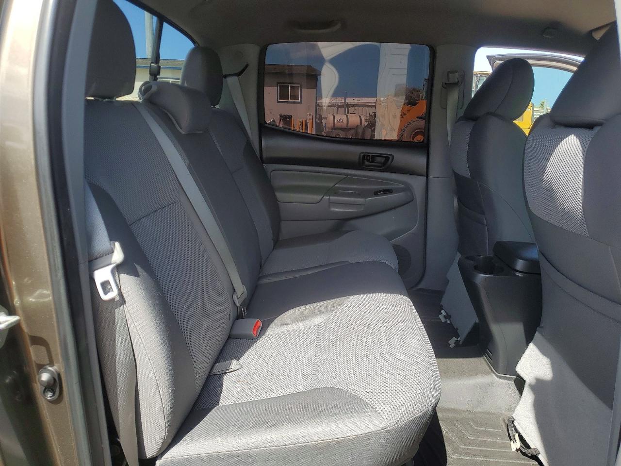 2014 Toyota Tacoma Double Cab Prerunner Brown vin: 3TMJU4GN9EM166832