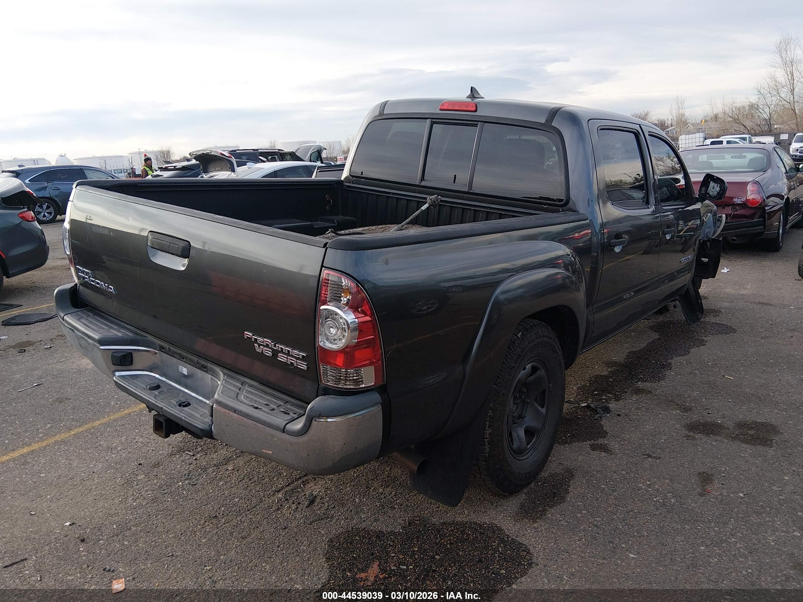 2015 Toyota Tacoma Prerunner V6 Gray vin: 3TMJU4GN9FM179971