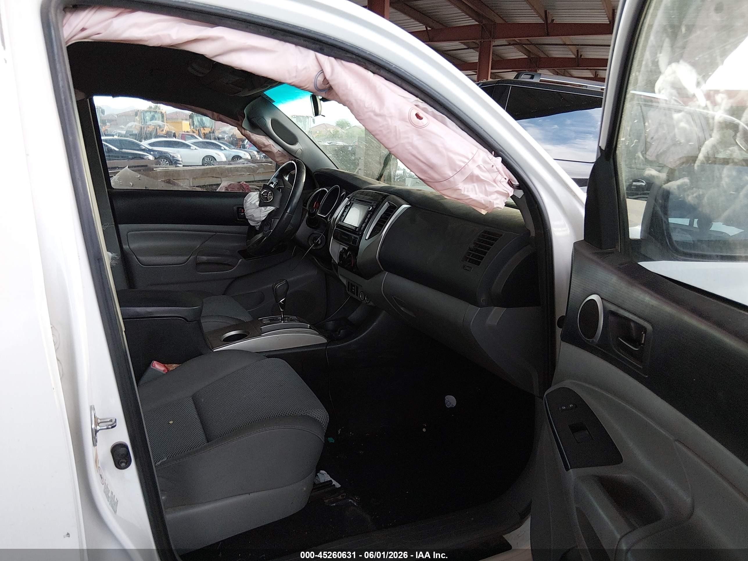2015 Toyota Tacoma Prerunner V6 Белый vin: 3TMJU4GN9FM191828