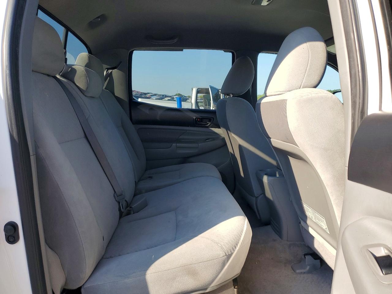 2011 Toyota Tacoma Double Cab Prerunner White vin: 3TMJU4GNXBM116209