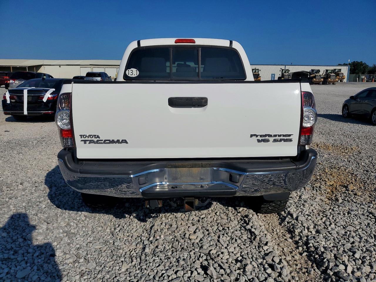 2011 Toyota Tacoma Double Cab Prerunner White vin: 3TMJU4GNXBM116209
