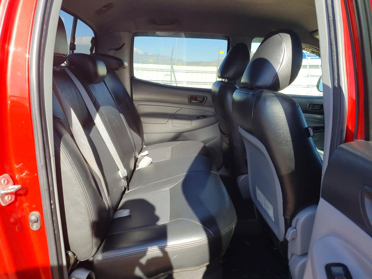 2012 Toyota Tacoma Double Cab Prerunner Orange vin: 3TMJU4GNXCM128443