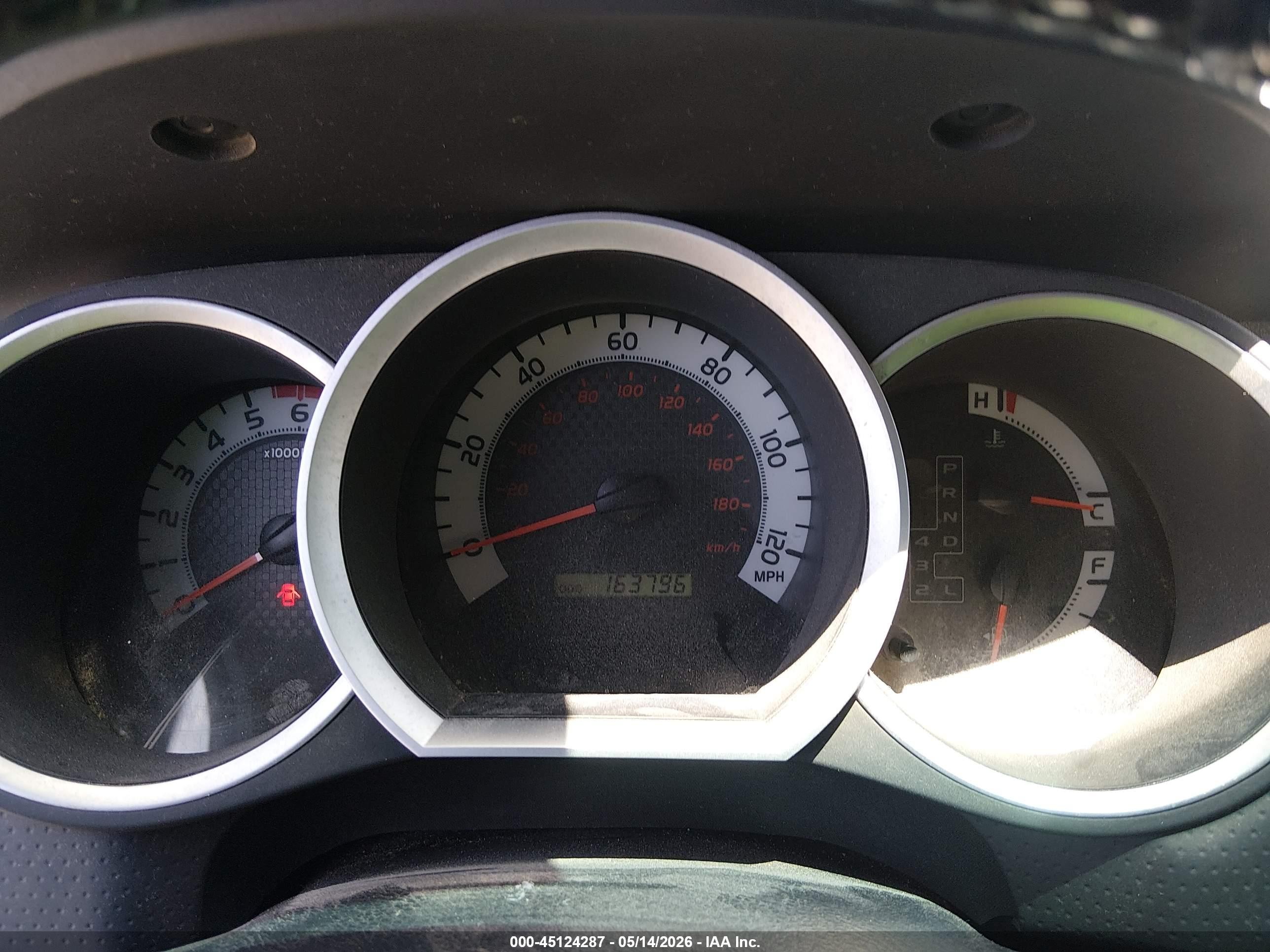2013 Toyota Tacoma Prerunner V6 Silver vin: 3TMJU4GNXDM152811