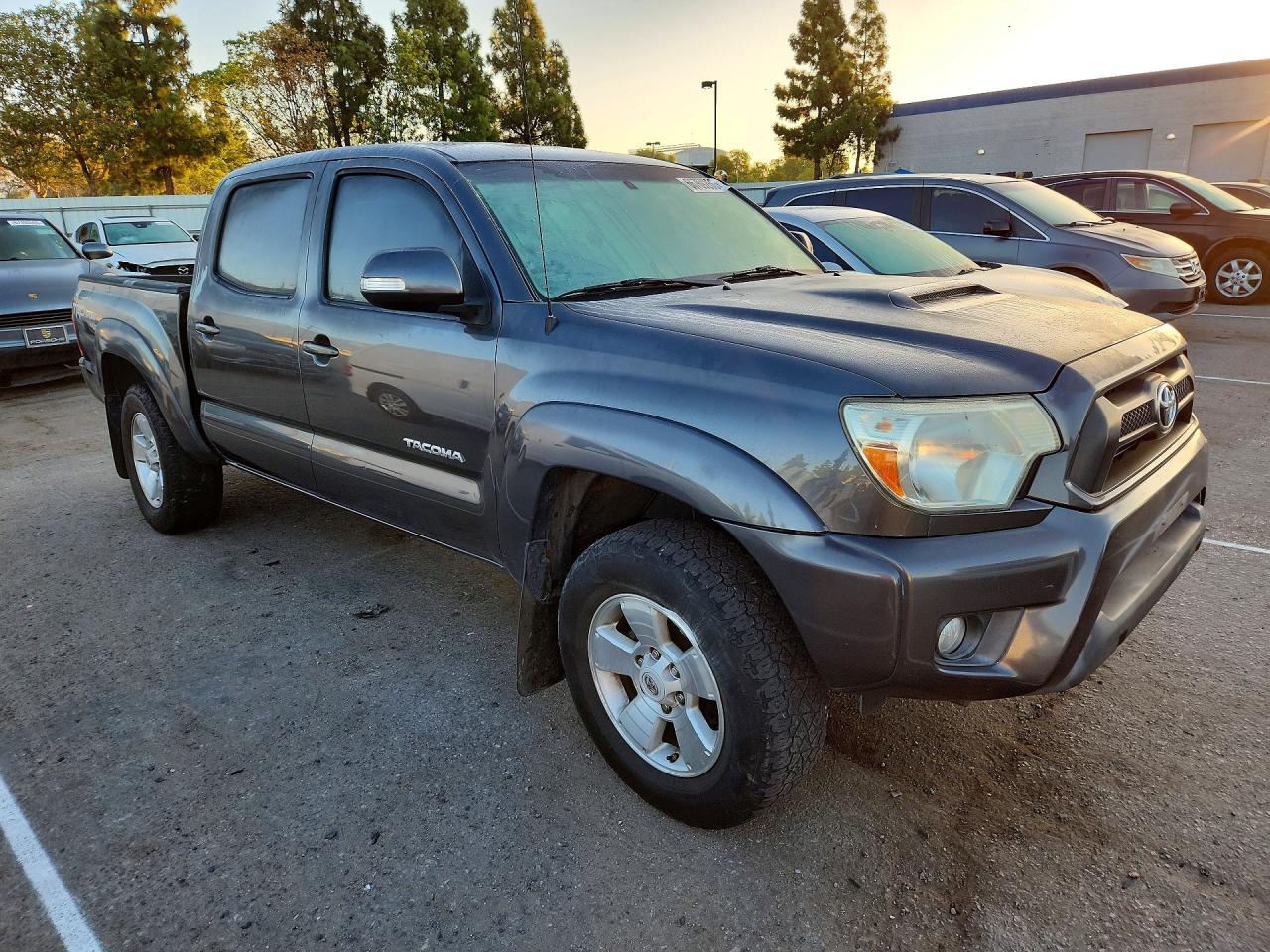 2014 Toyota Tacoma Double Cab Prerunner Gray vin: 3TMJU4GNXEM159288