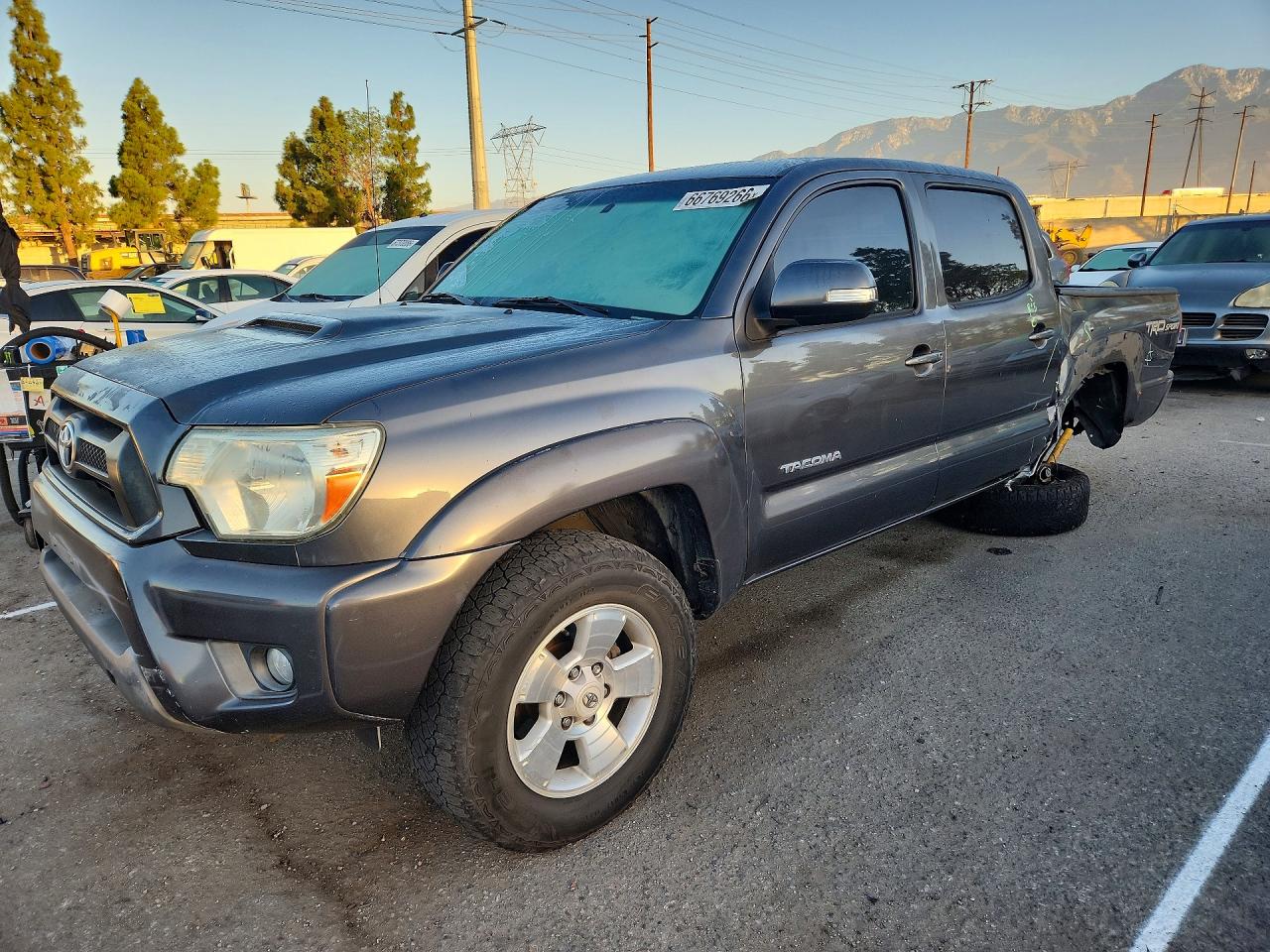 2014 Toyota Tacoma Double Cab Prerunner Gray vin: 3TMJU4GNXEM159288