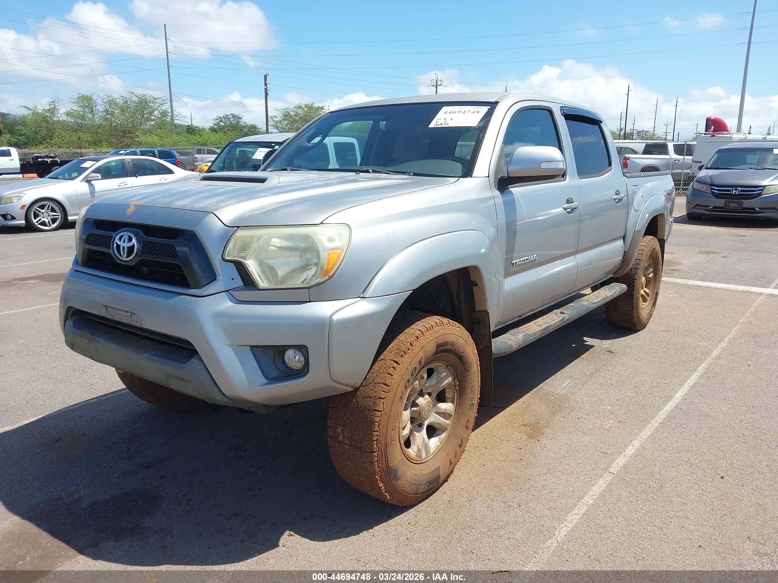 2014 Toyota Tacoma Prerunner V6 Silver vin: 3TMJU4GNXEM166936