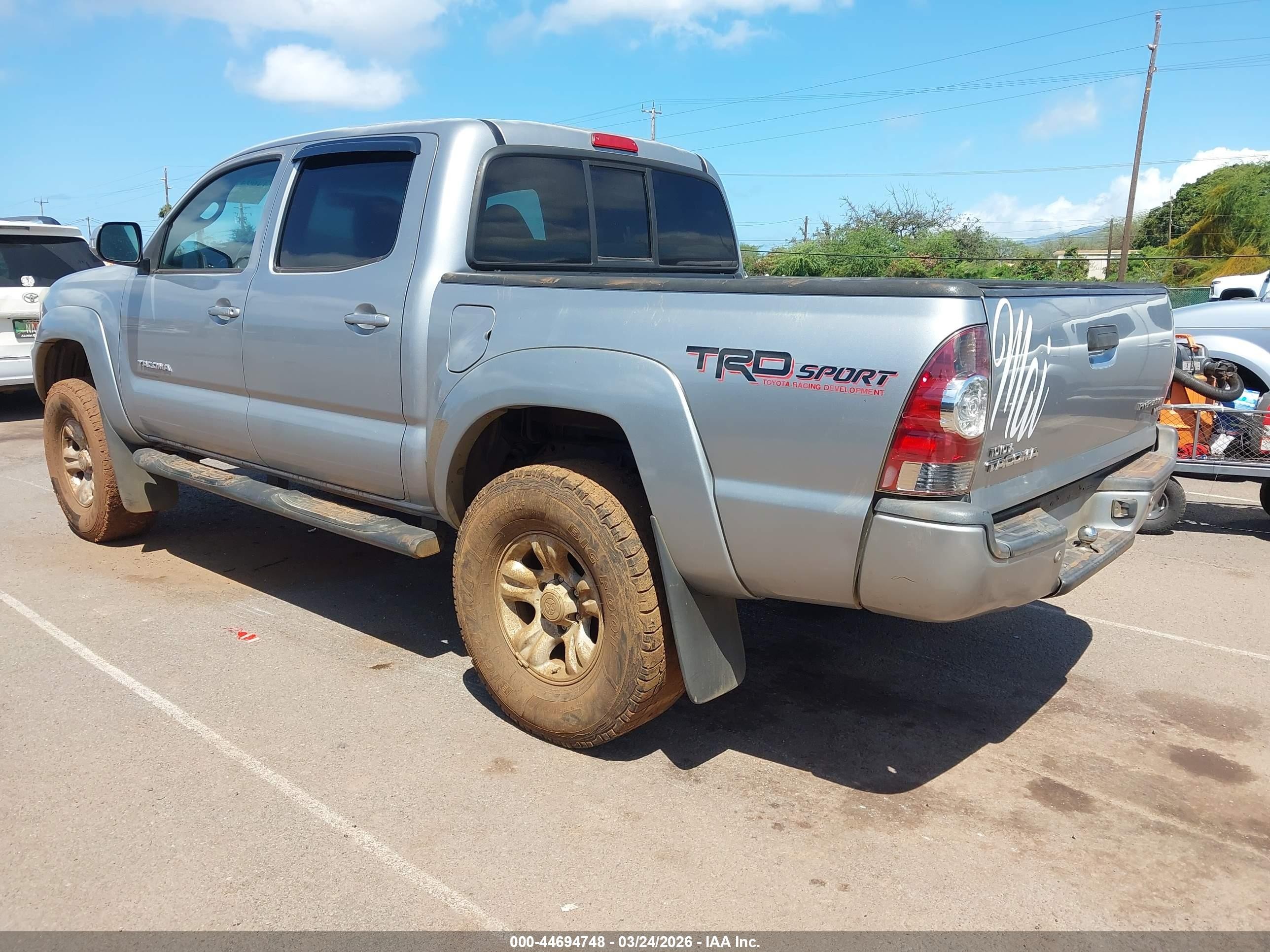 2014 Toyota Tacoma Prerunner V6 Silver vin: 3TMJU4GNXEM166936