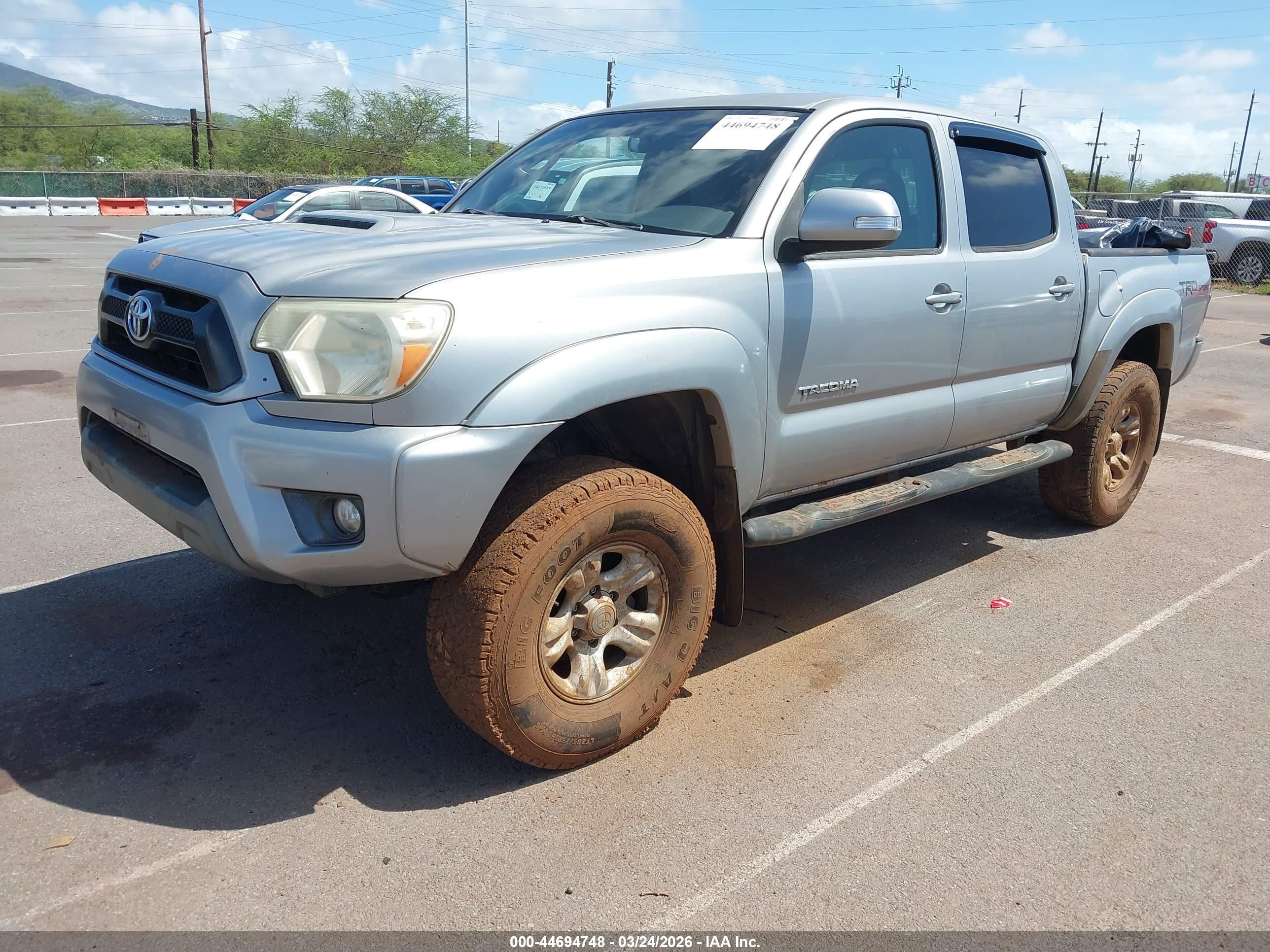 2014 Toyota Tacoma Prerunner V6 Silver vin: 3TMJU4GNXEM166936