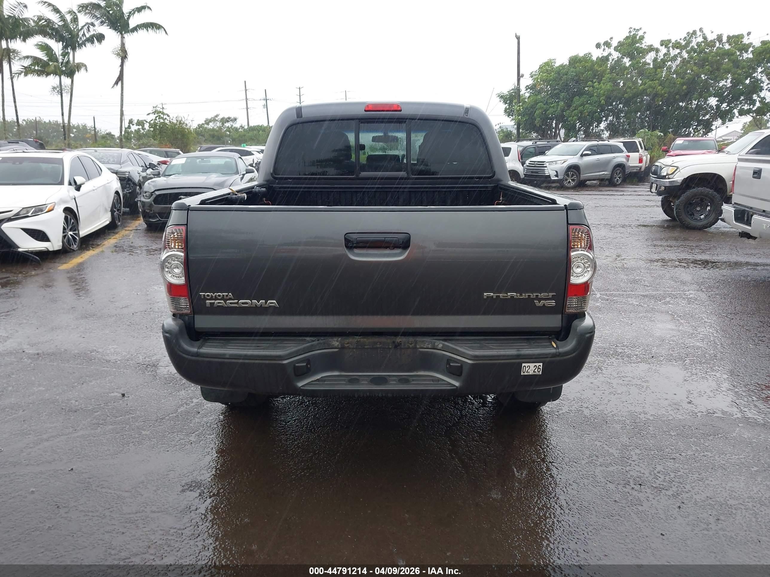 2014 Toyota Tacoma Prerunner V6 Gray vin: 3TMJU4GNXEM168881