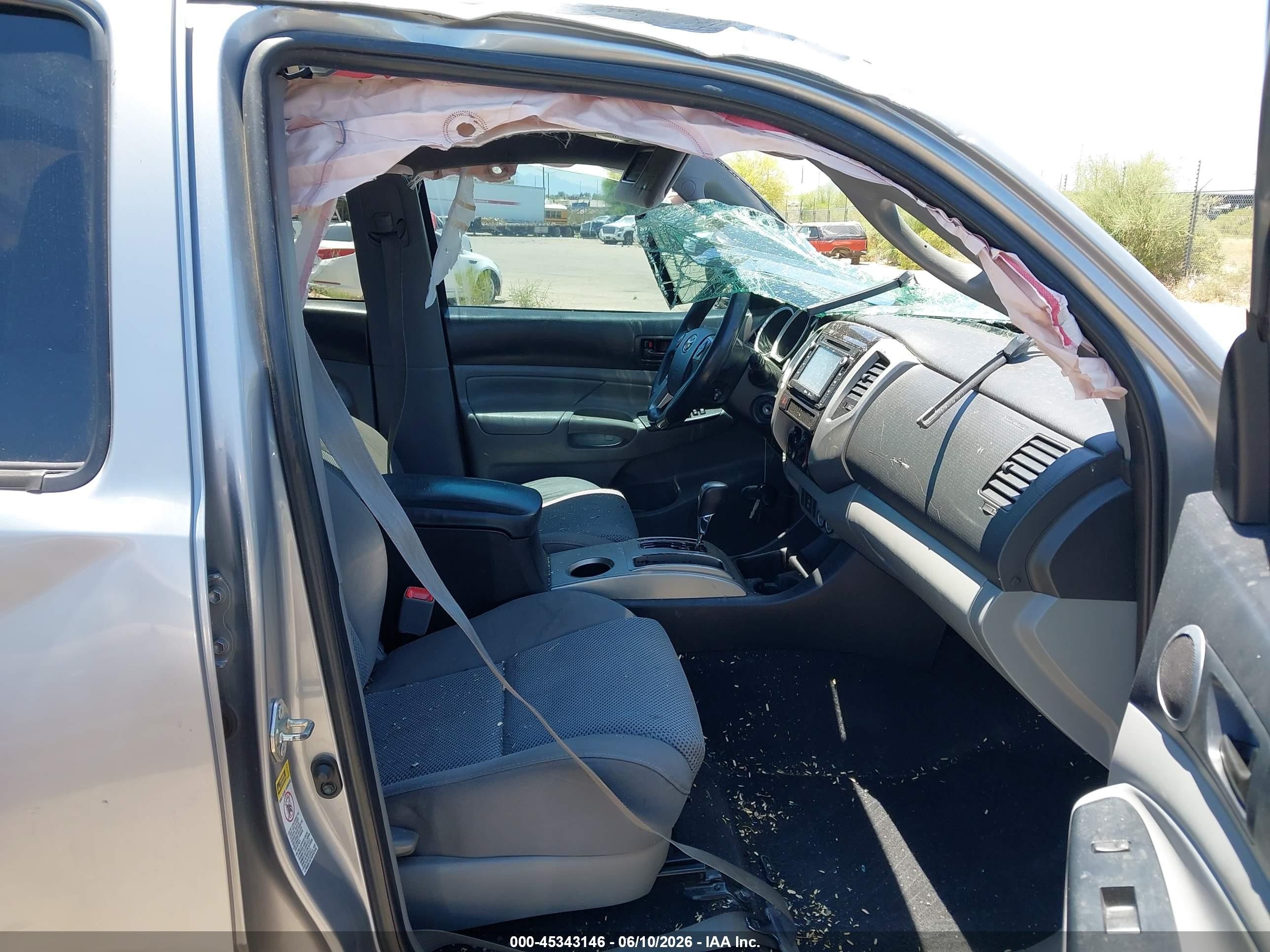 2014 Toyota Tacoma Prerunner V6 Silver vin: 3TMJU4GNXEM170985