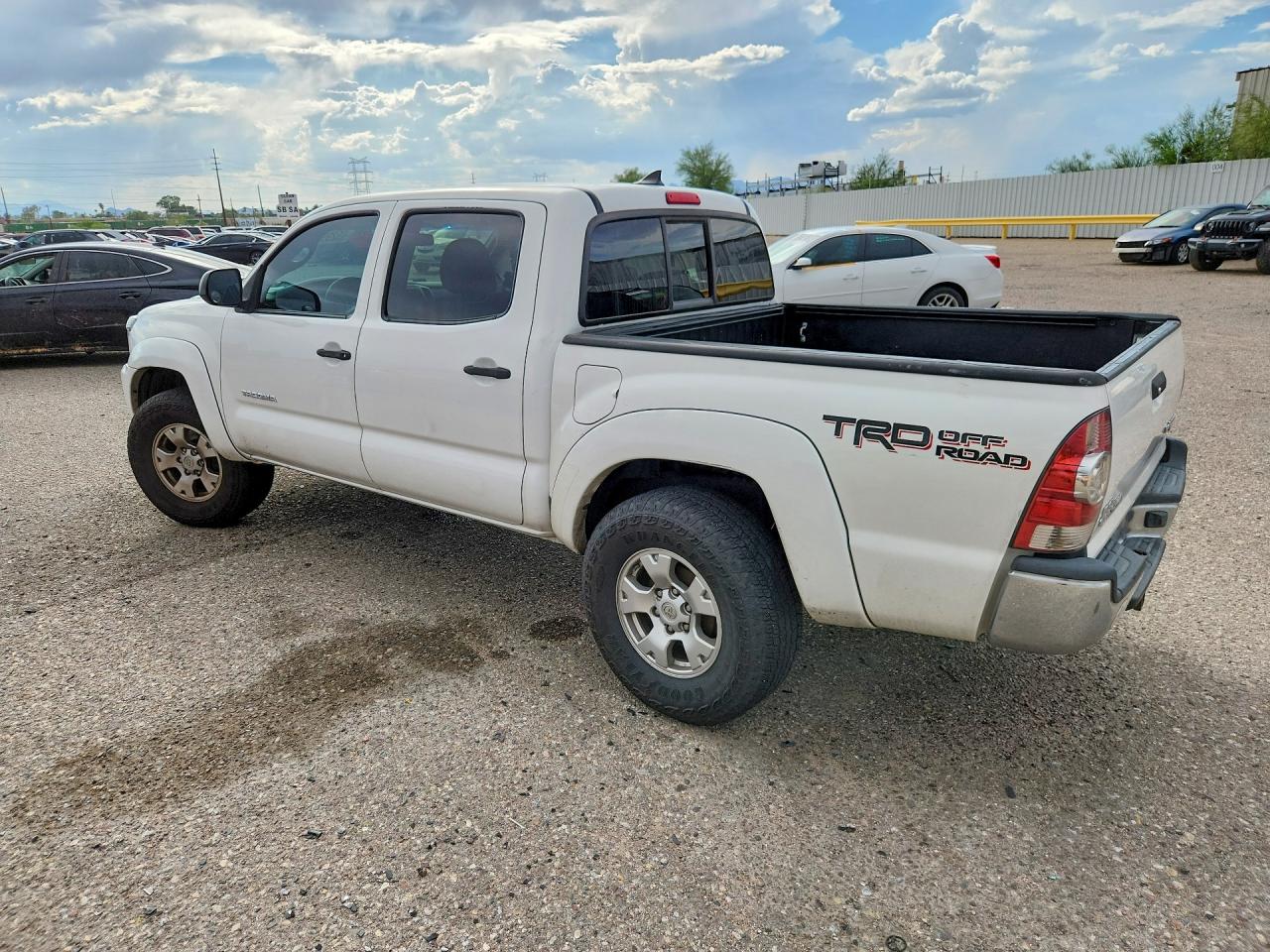 2015 Toyota Tacoma Double Cab Prerunner White vin: 3TMJU4GNXFM186976