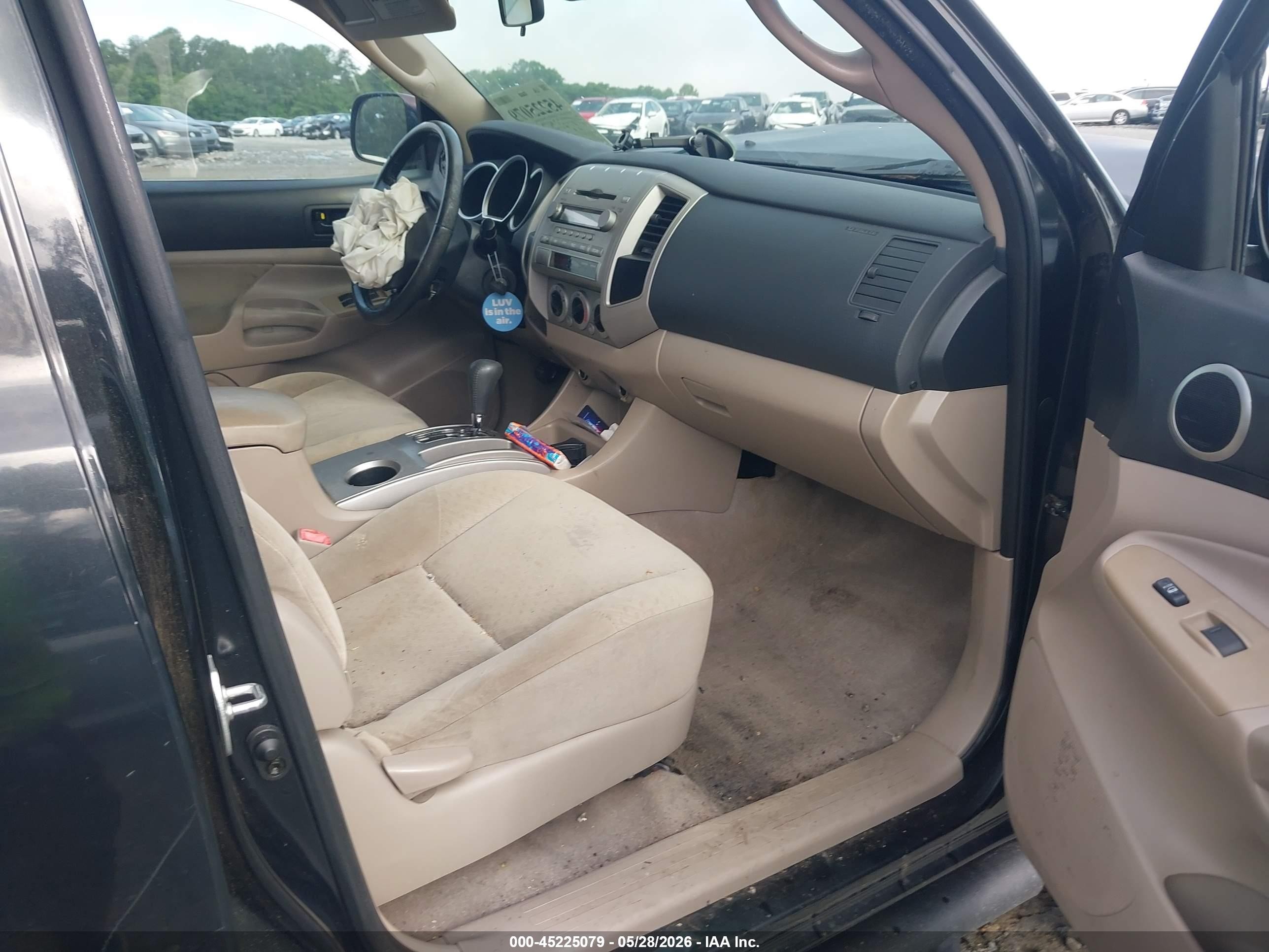 2005 Toyota Tacoma Prerunner V6 Black vin: 3TMJU62N05M002257