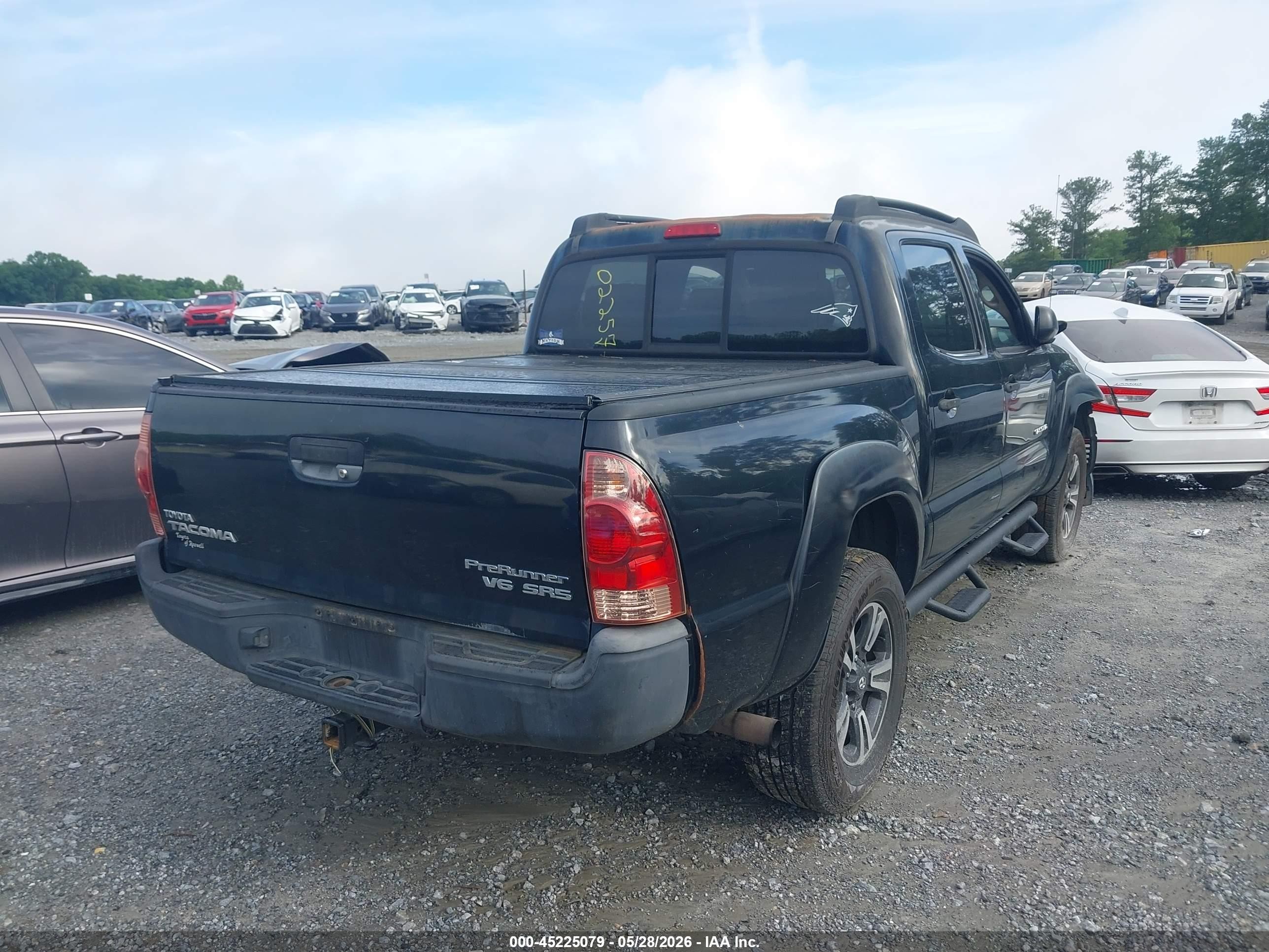 2005 Toyota Tacoma Prerunner V6 Black vin: 3TMJU62N05M002257