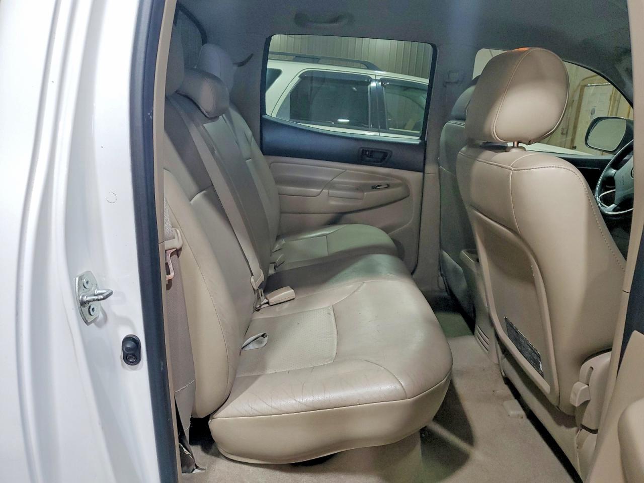 2006 Toyota Tacoma Double Cab Prerunner White vin: 3TMJU62N06M024096
