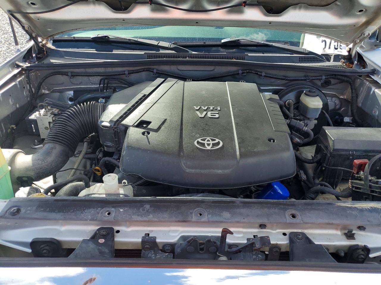 2007 Toyota Tacoma Prerunner V6 Серебряный vin: 3TMJU62N07M042549