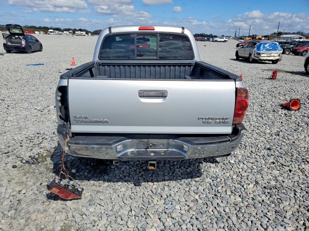 2007 Toyota Tacoma Prerunner V6 Серебряный vin: 3TMJU62N07M042549