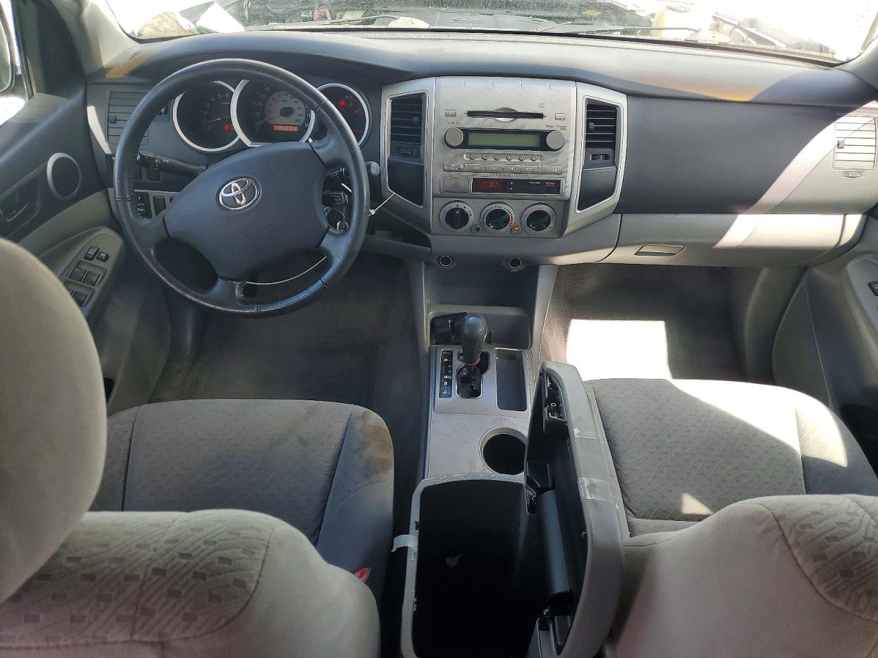 2007 Toyota Tacoma Prerunner V6 Серебряный vin: 3TMJU62N07M042549