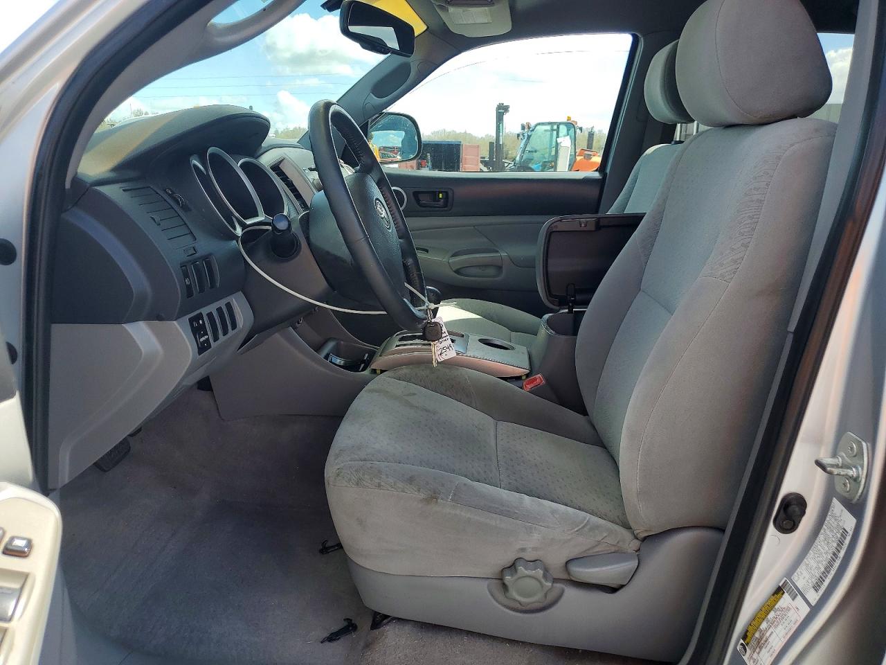 2007 Toyota Tacoma Prerunner V6 Серебряный vin: 3TMJU62N07M042549