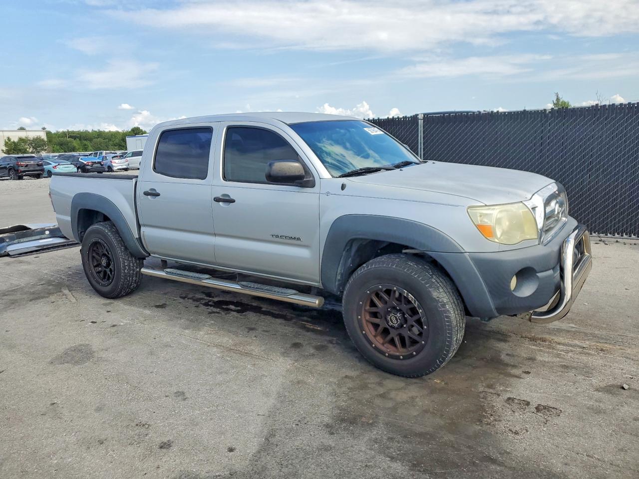 2009 Toyota Tacoma Double Cab Prerunner Silver vin: 3TMJU62N09M082746