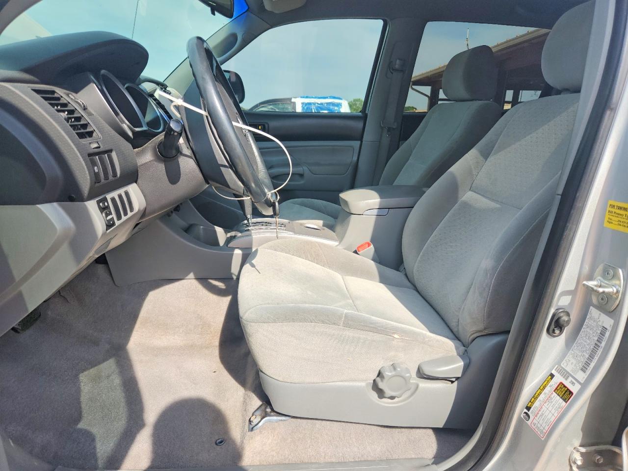 2008 Toyota Tacoma Double Cab Prerunner Silver vin: 3TMJU62N18M058762