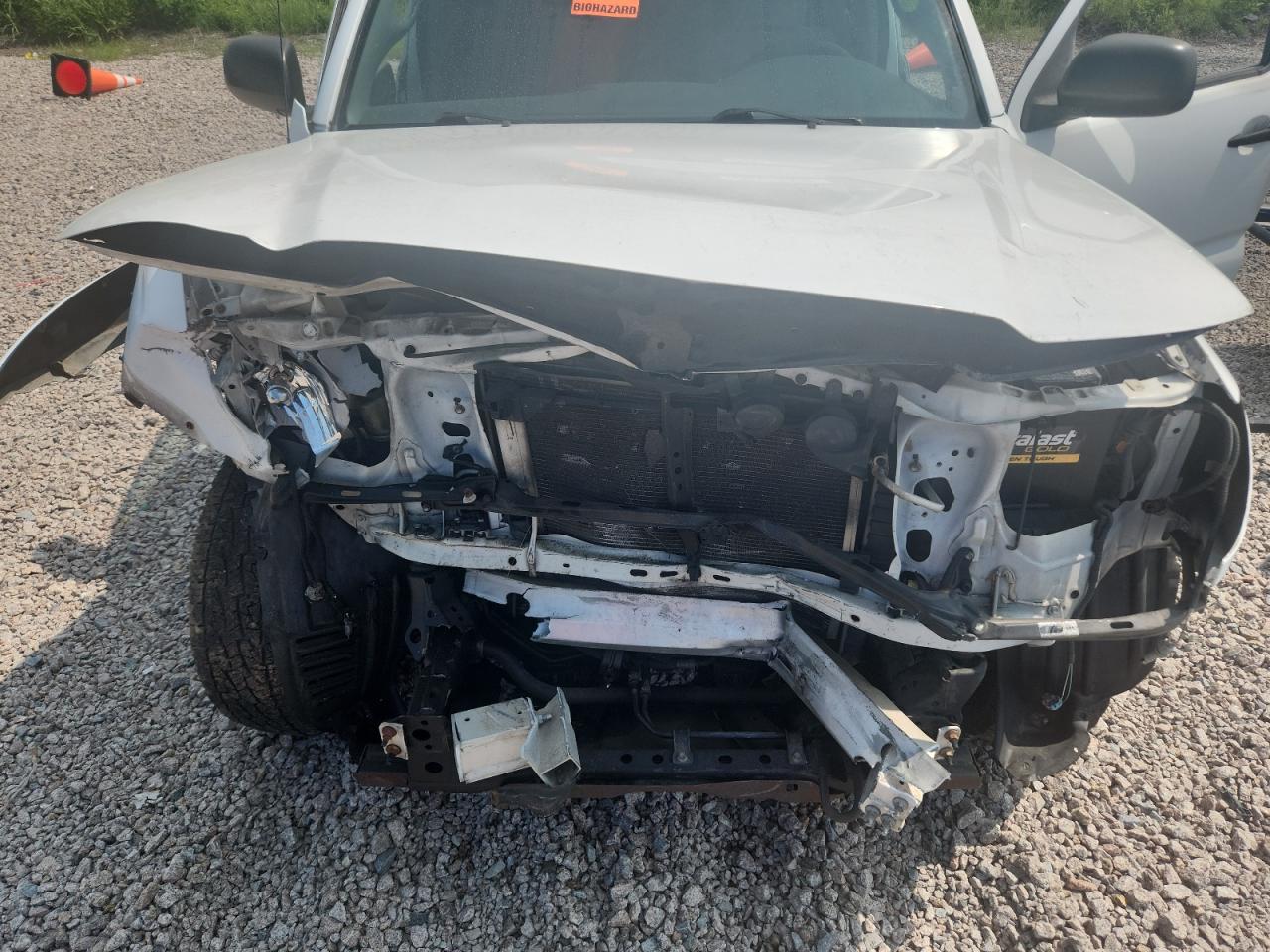 2008 Toyota Tacoma White vin: 3TMJU62N18M060821