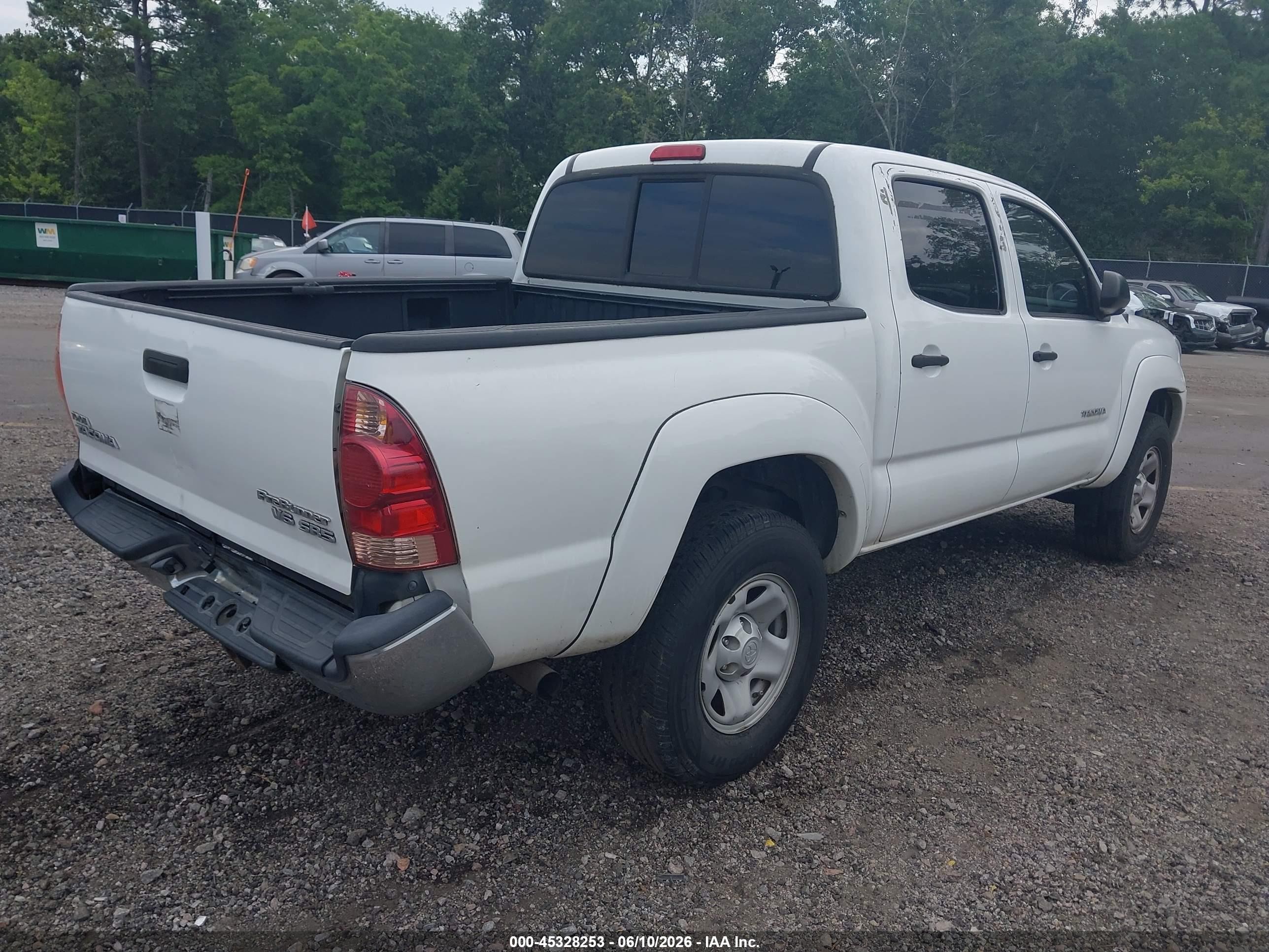 2006 Toyota Tacoma Prerunner V6 White vin: 3TMJU62N26M028182