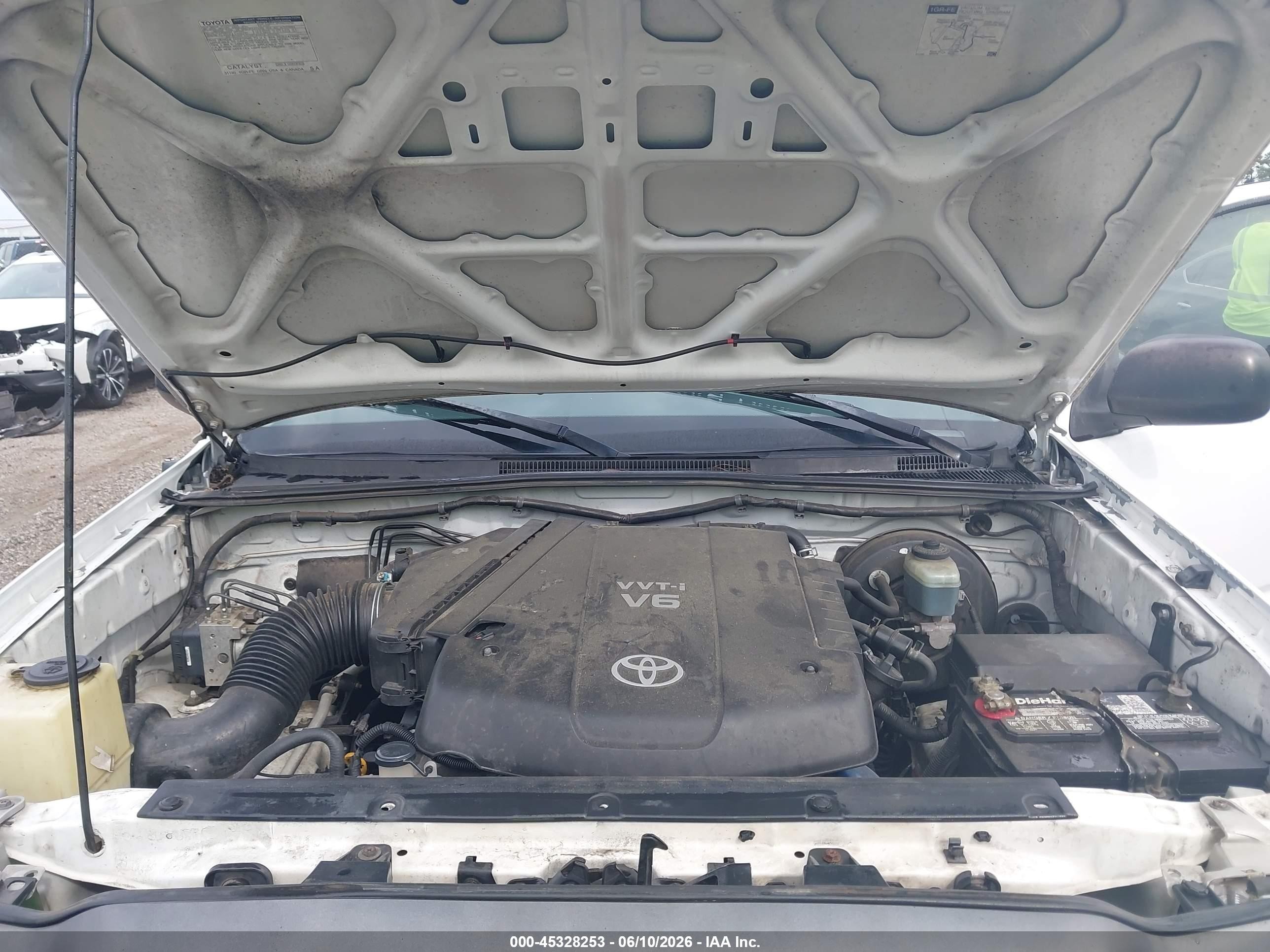 2006 Toyota Tacoma Prerunner V6 White vin: 3TMJU62N26M028182